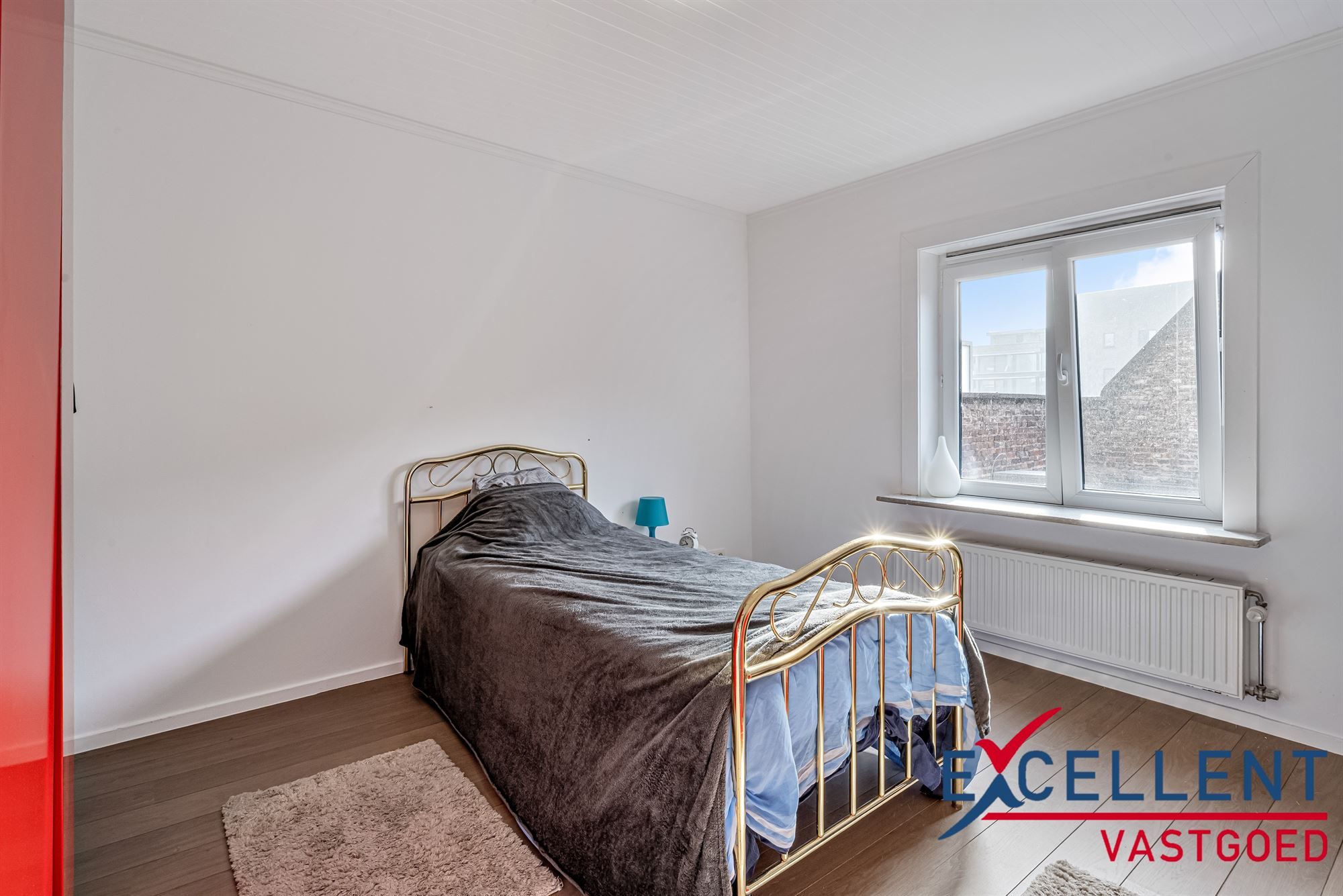 Instapklaar en gerenoveerd appartement centrum Deinze te koop foto 7