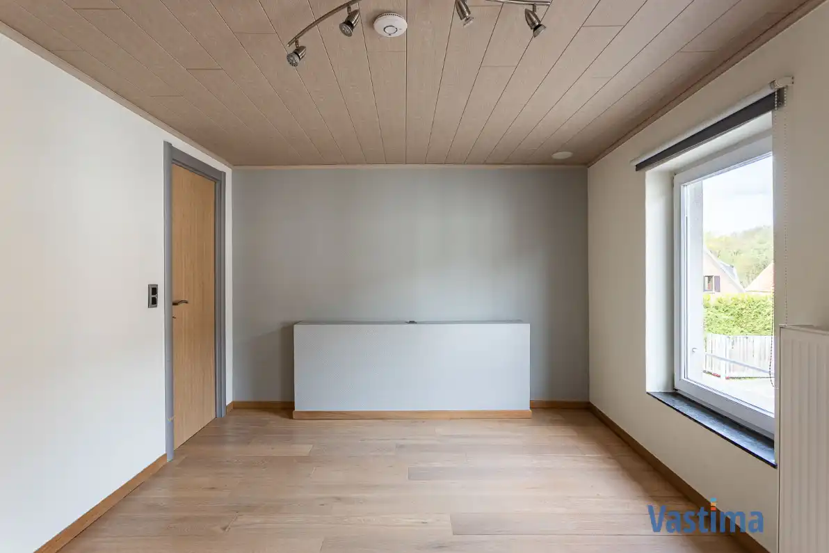 Charmante huurwoning met 2-3 slaapkamers, buitenruimte en garage foto 11