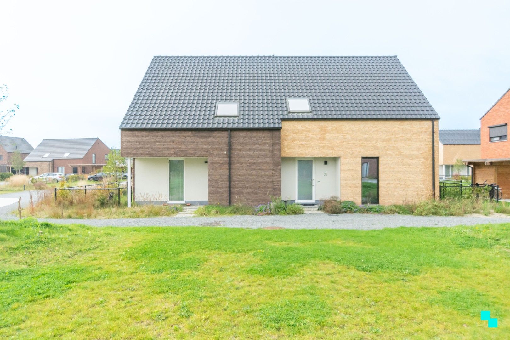 Nieuwbouwwoning op unieke ligging foto 2