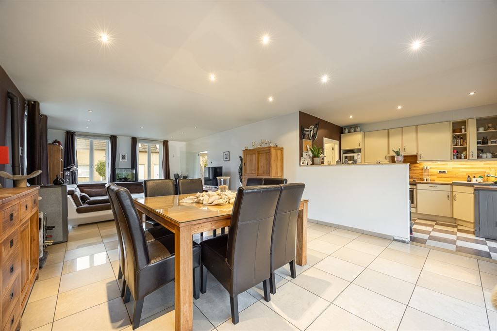 Energiezuinige woning met zwembad op uitstekende locatie in Schiplaken foto 6