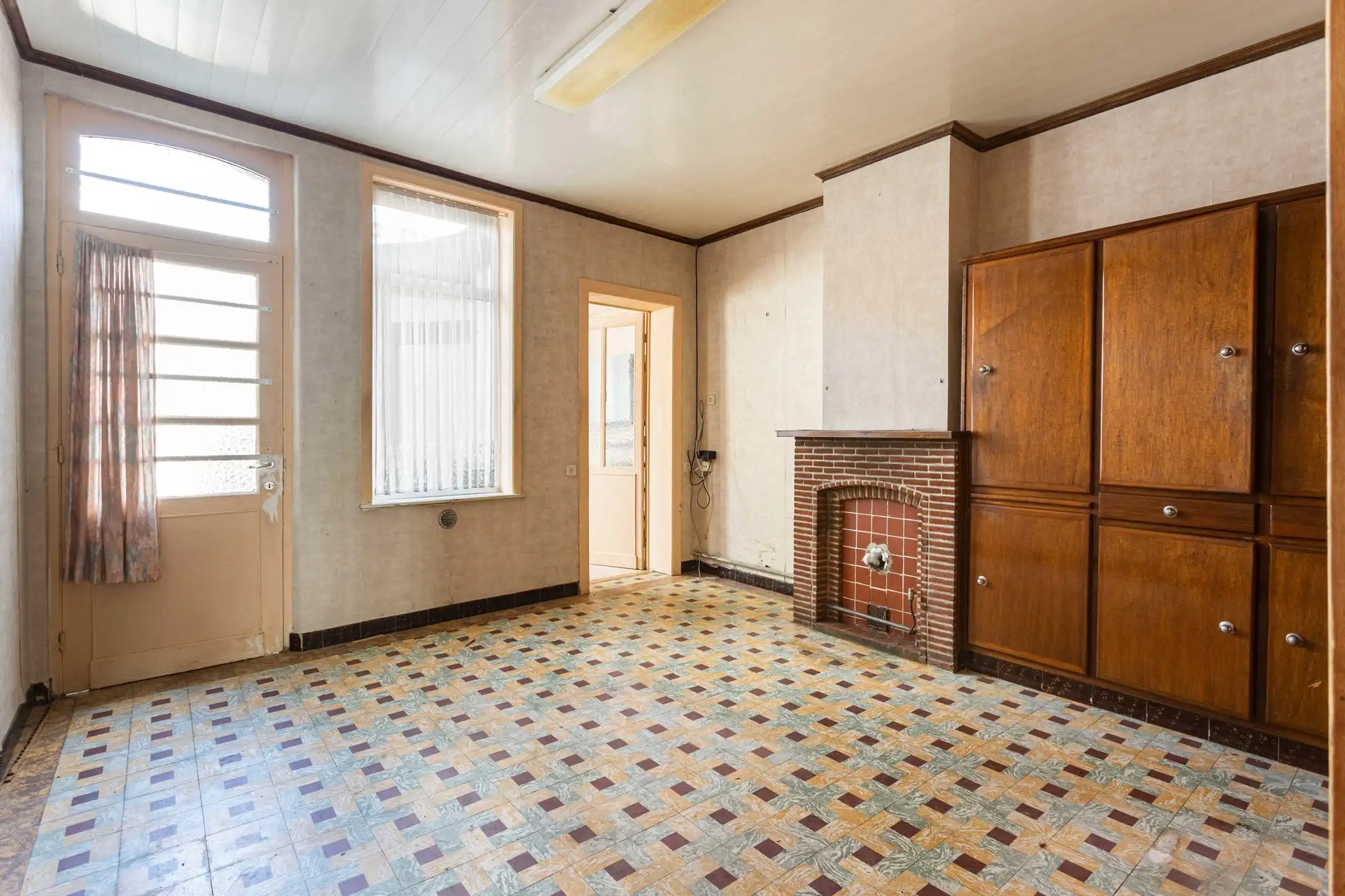 Te renoveren woning met tuin en tal van mogelijkheden foto 3