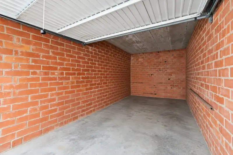 --- NIEUW --- Gunstig gelegen lichtrijk appartement met 3 slaapkamers + garagebox. foto 11