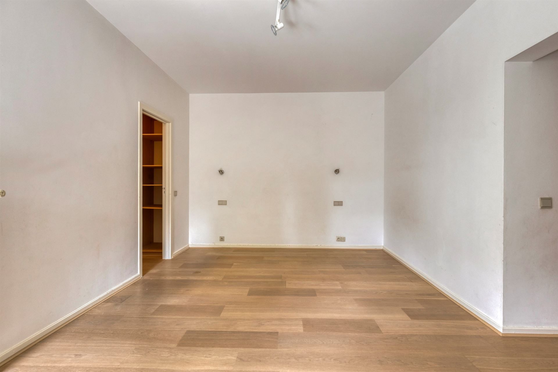 Exclusief gelegen villa-appartement in Ukkel, te Fort Jaco foto 18