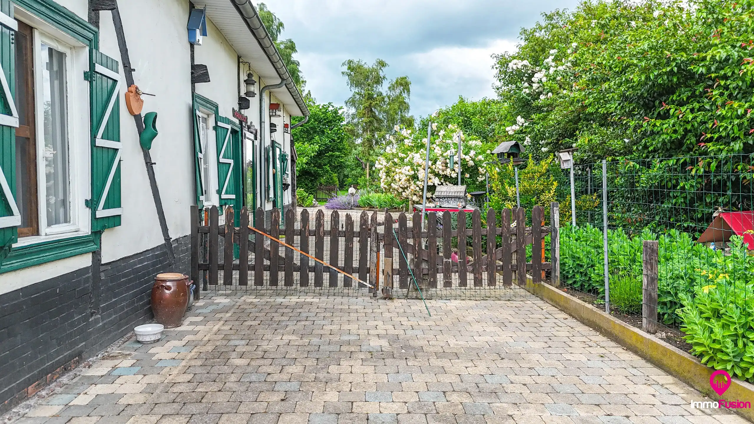 Charmante woning met 2 slpks op prachtig perceel van 68 are! foto 35