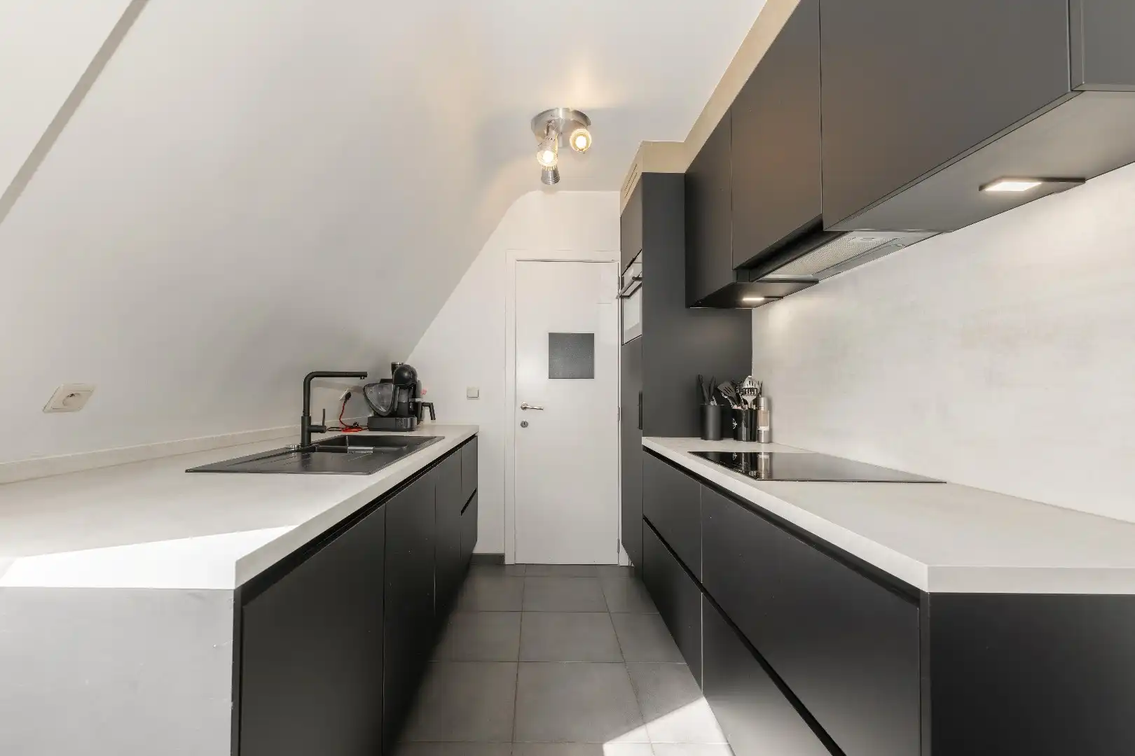 INSTAPKLAAR, ENERGIEZUINIG APPARTEMENT MET TERRAS EN GARAGE (+ €20.000) IN TIELT foto 6