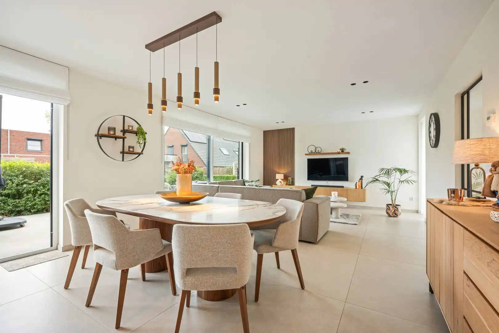 Recente, perfect afgewerkte villa met 4 slaapkamers te Roeselare foto 6