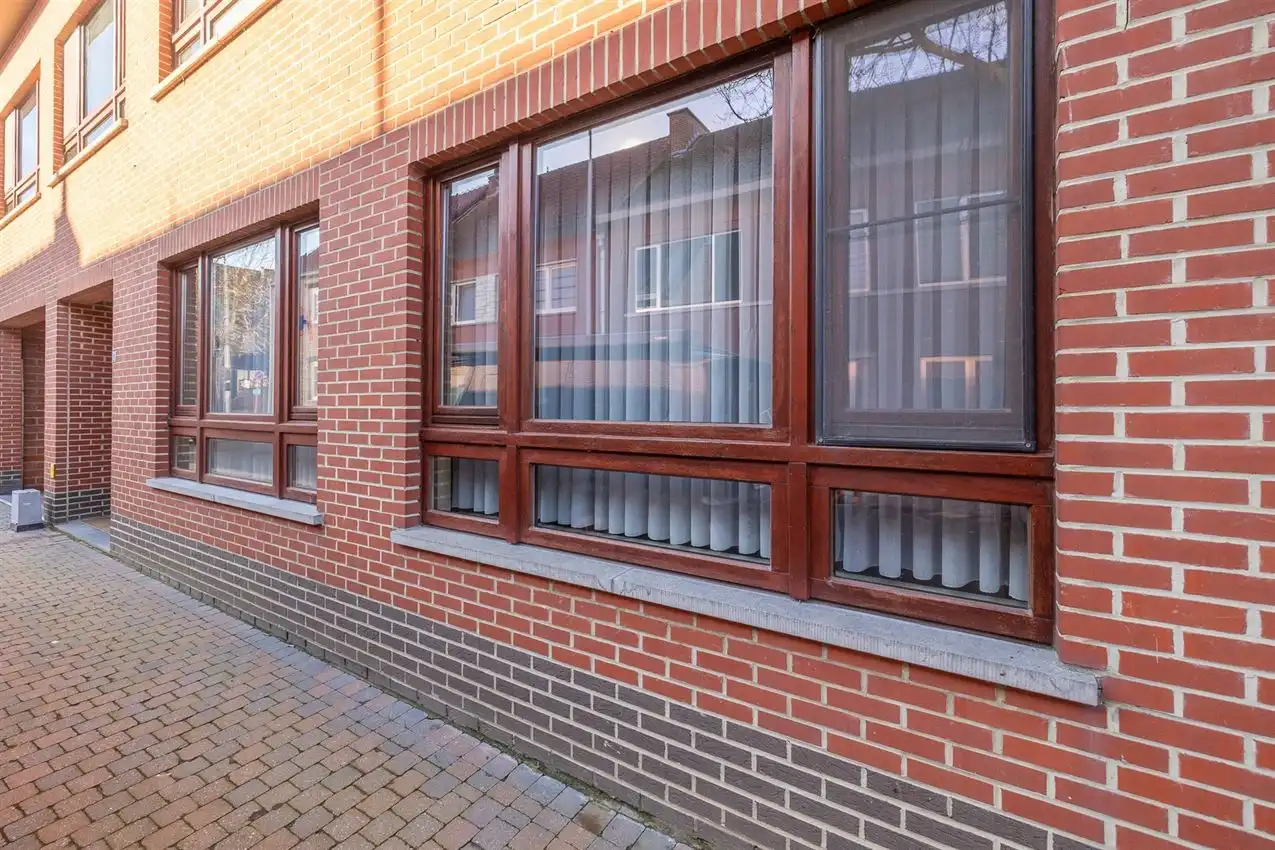 Gelijkvloers appartement met 2 slk en garage foto 28