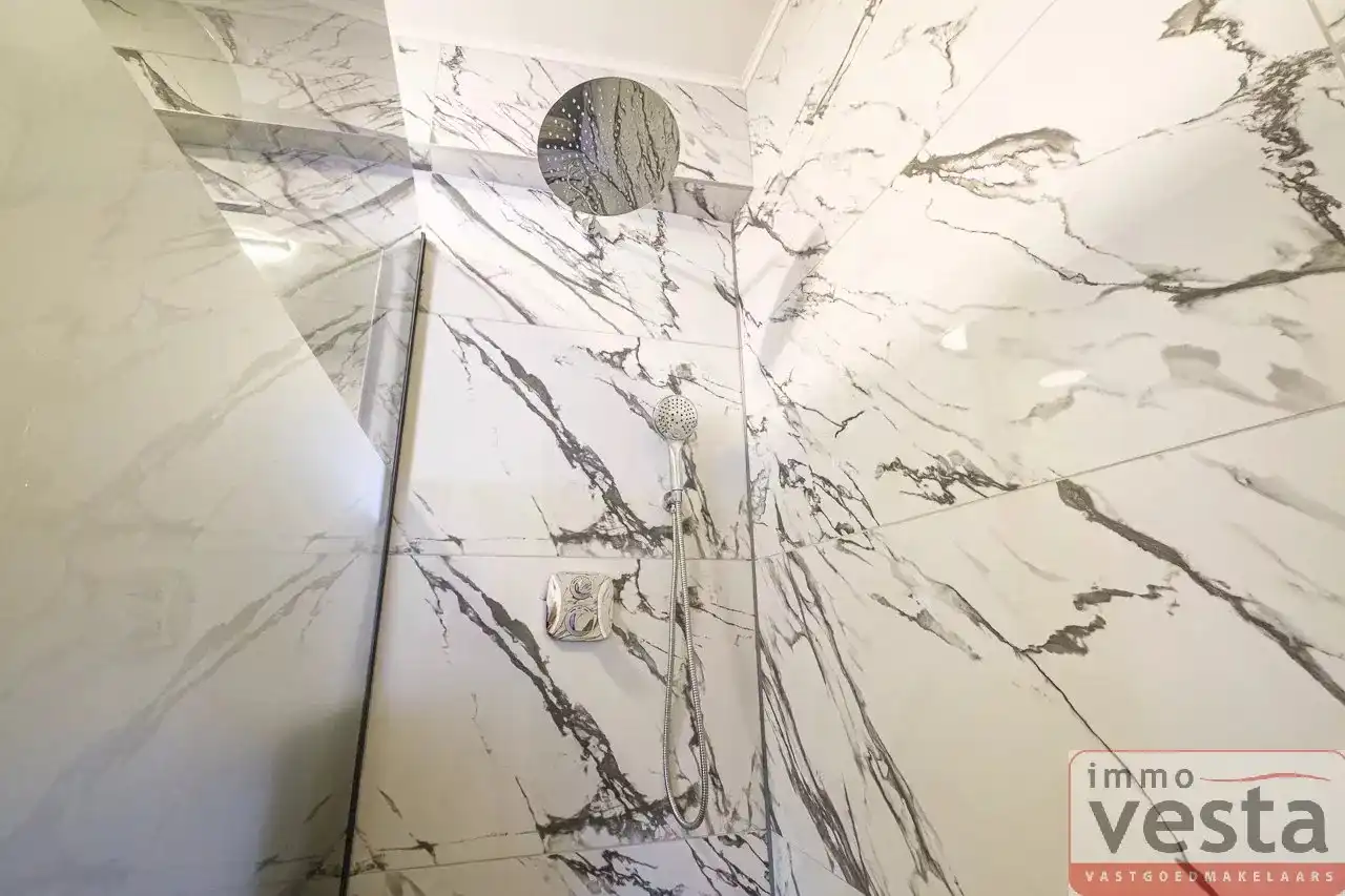 Appartement te huur in Sint-Truiden met 3 slaapkamers foto 12