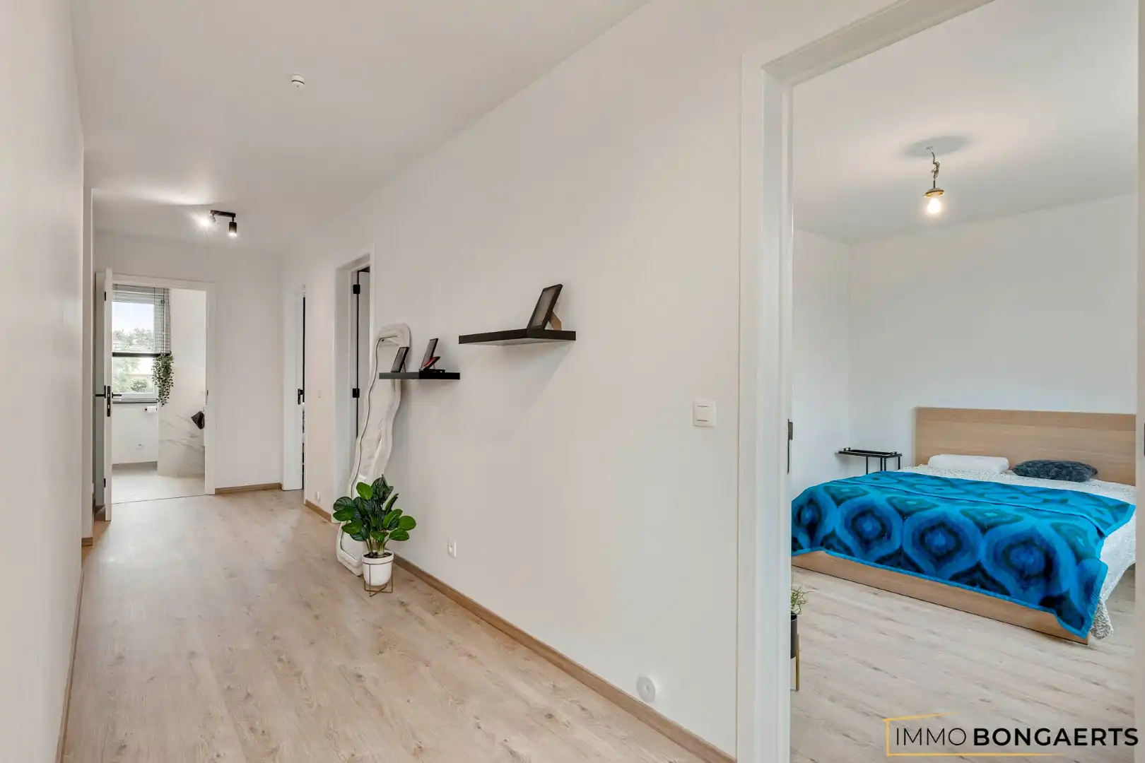Recente gezinswoning met 3 slaapkamers  foto 18