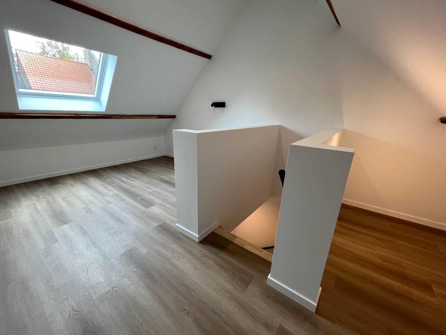 WONING MET 2 SLAAPKAMERS EN TERRAS IN CENTRUM foto 11