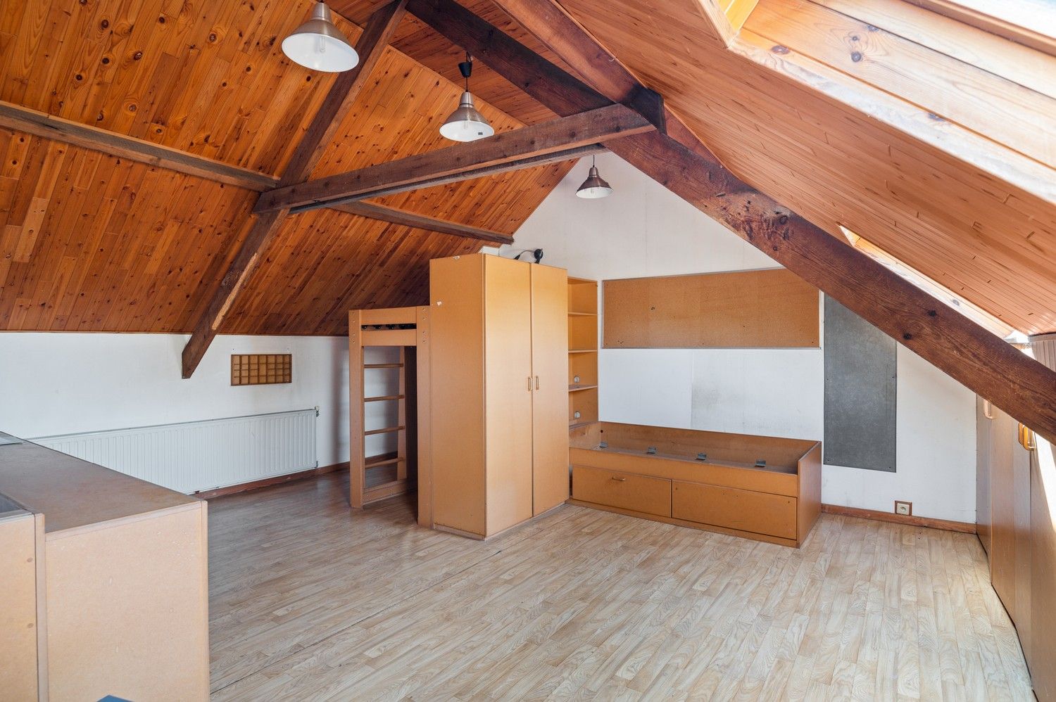 Charmante renovatiewoning + bouwgrond te Ranst! foto 17