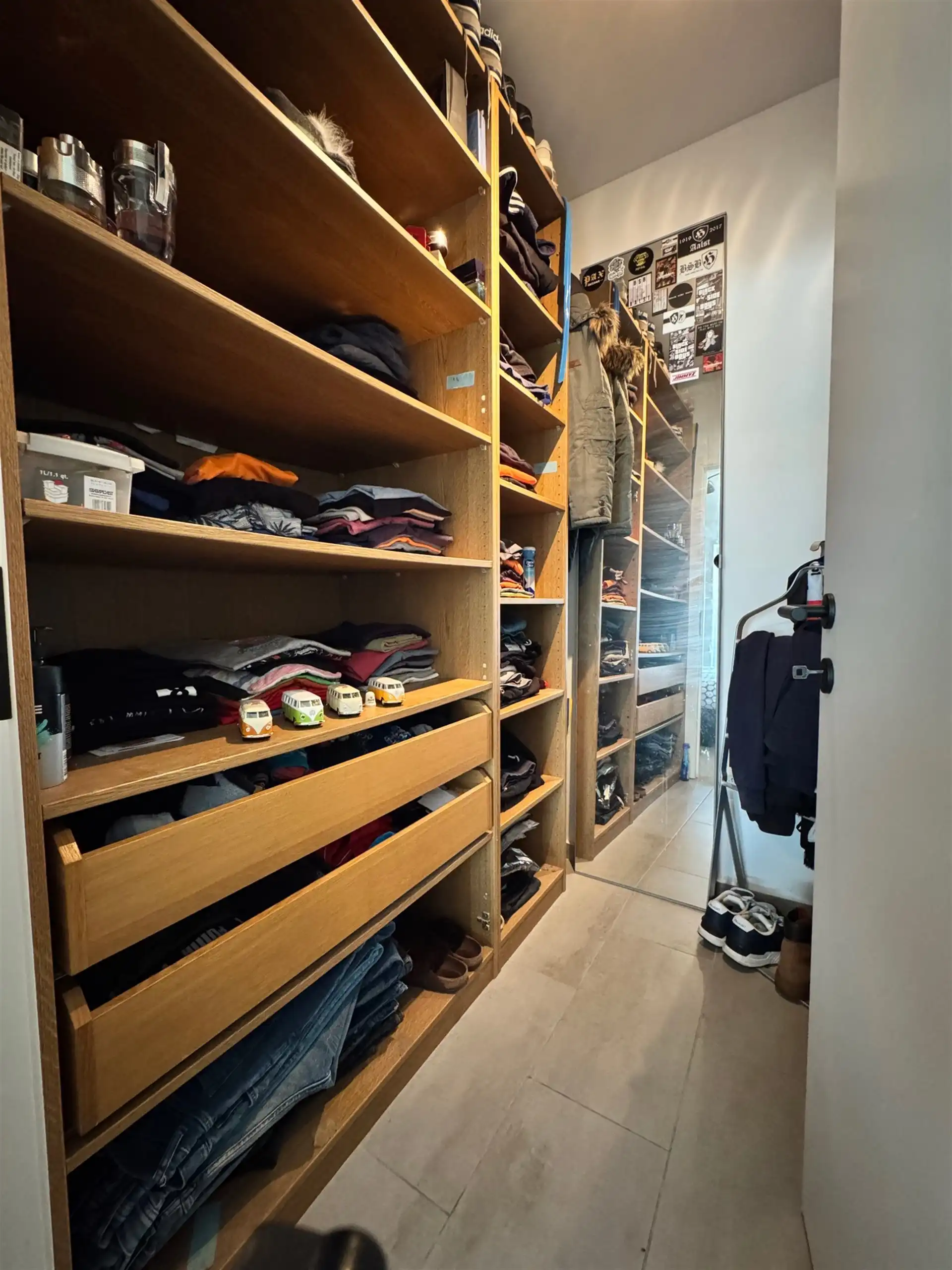 Prachtig gelijkvloers appartement met twee slaapkamers, tuin en garage foto 6