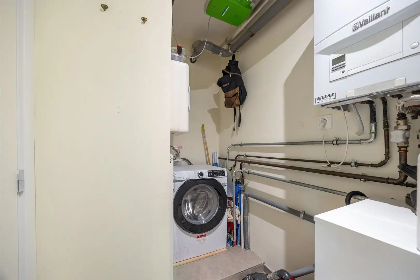 Modern en licht appartement met terras in parkomgeving. foto 13