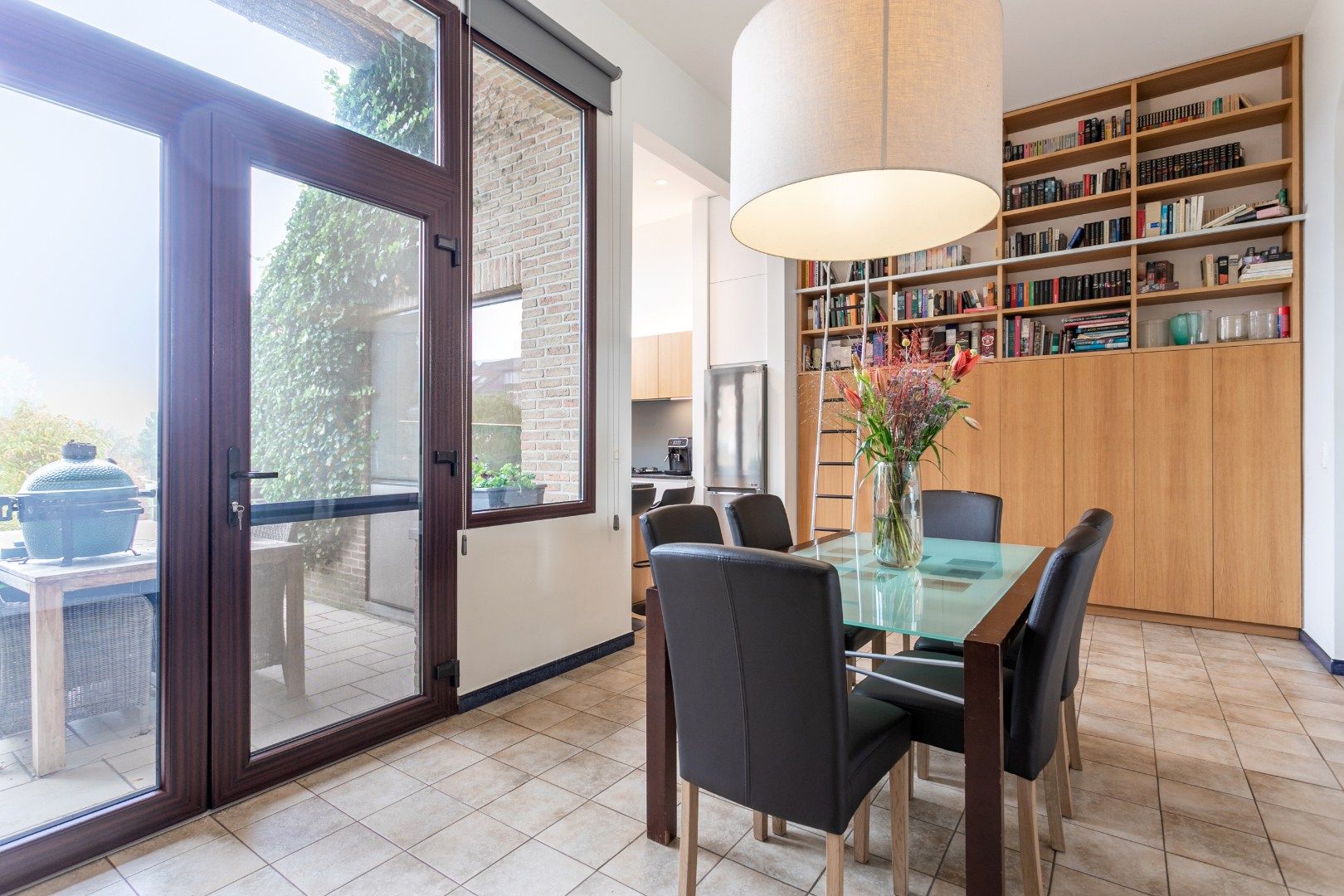 Ruime, energiezuinige woning met garage foto 11