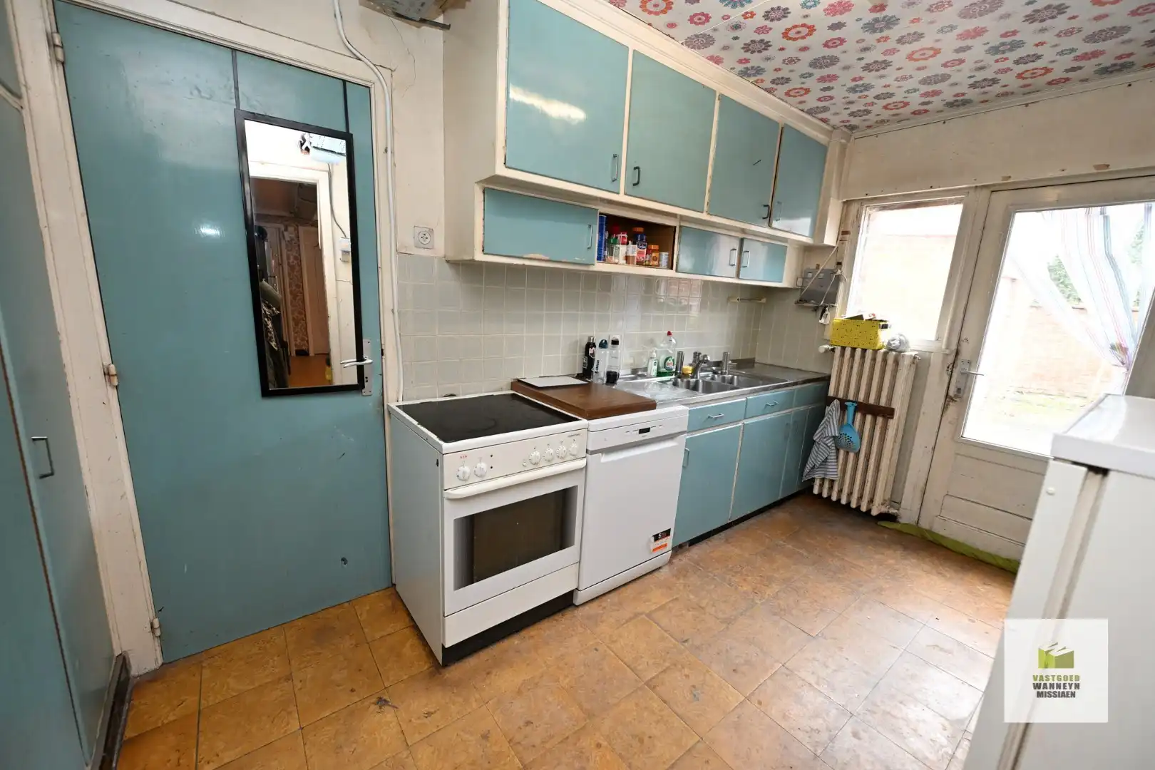 Halfopen bebouwing met 4 slaapkamers en bijgebouw op 991m2 foto 19