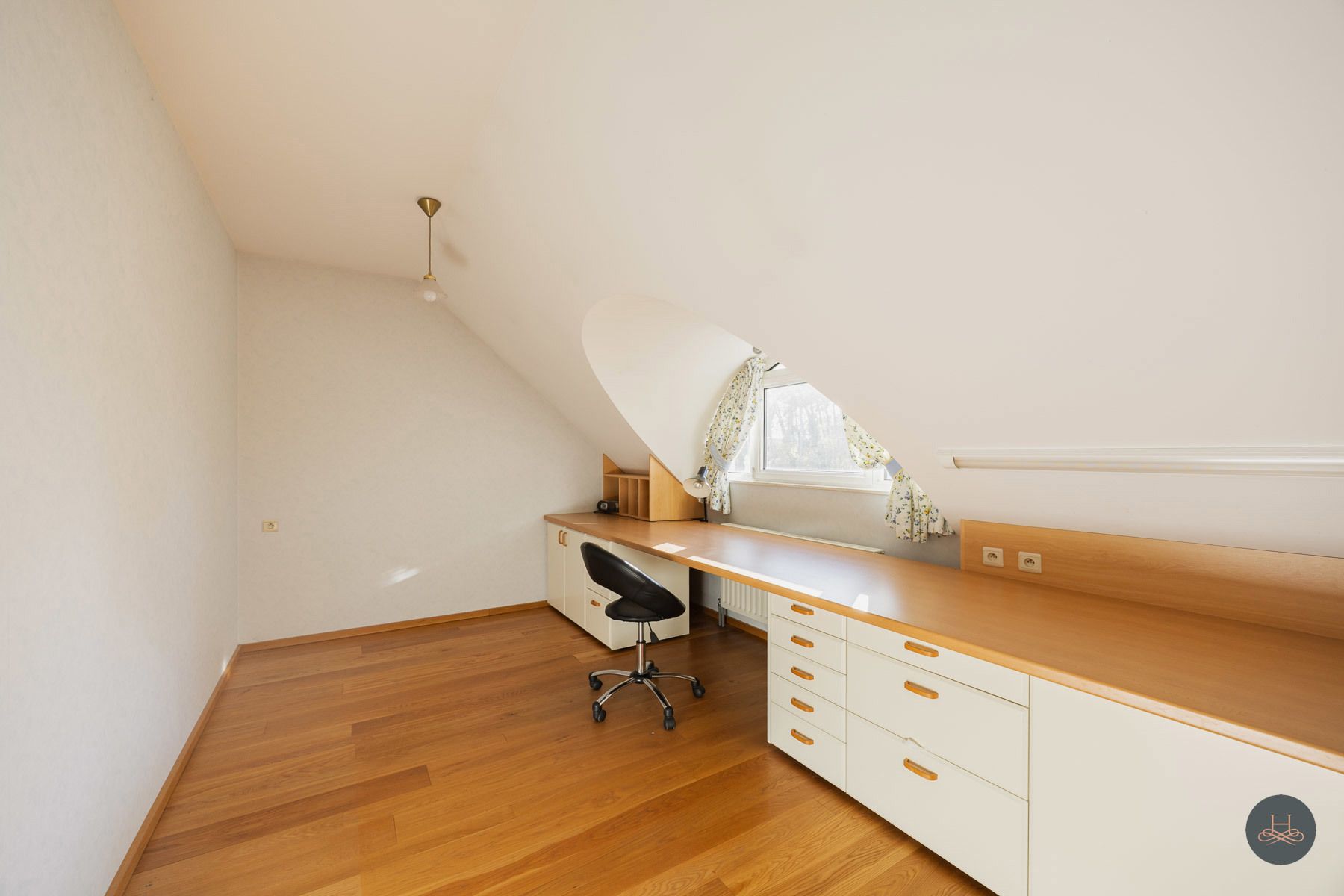 Ruime, energiezuinige villa met panoramisch zicht op groen foto 27