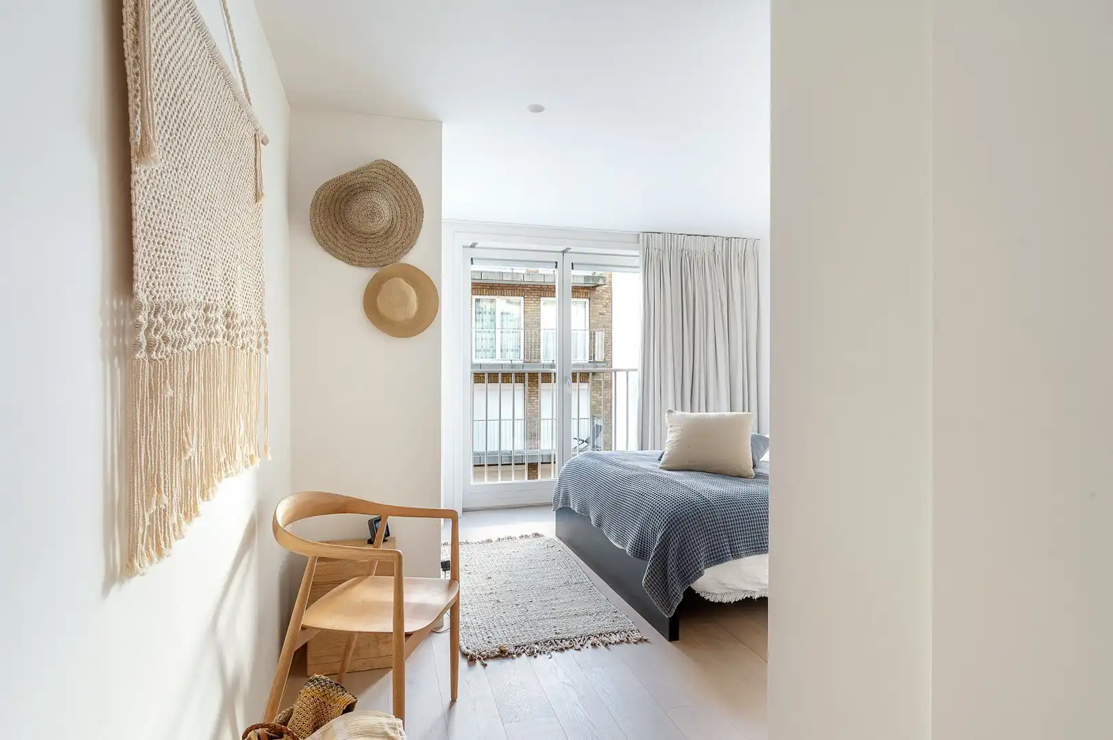 Ruim 4-slaapkamerappartement vlakbij de zee en RBSC in Duinbergen. foto 31