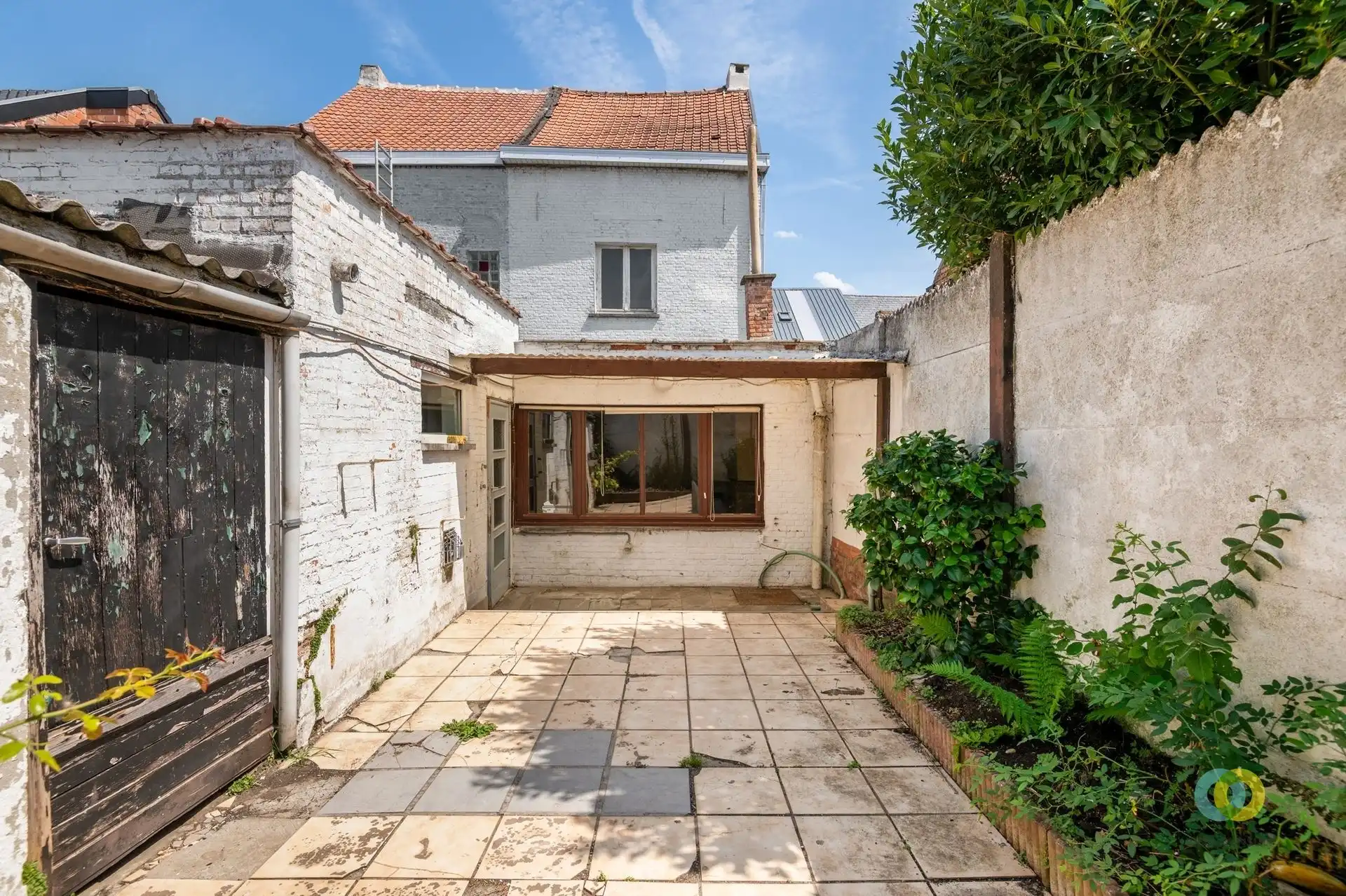 Woning met veel renovatie potentieel  foto 8
