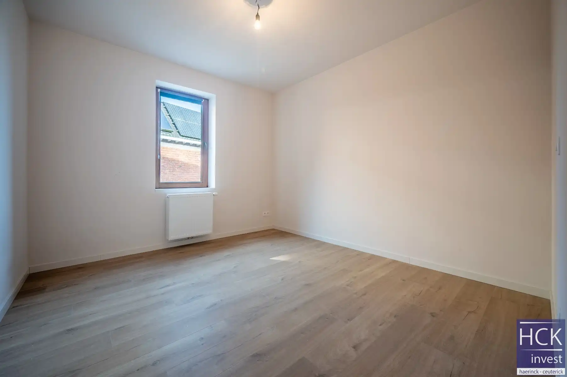 KRUISHOUTEM - Lichtrijk & ruim gelijkvloersapp. + terras op de Marolle foto 11