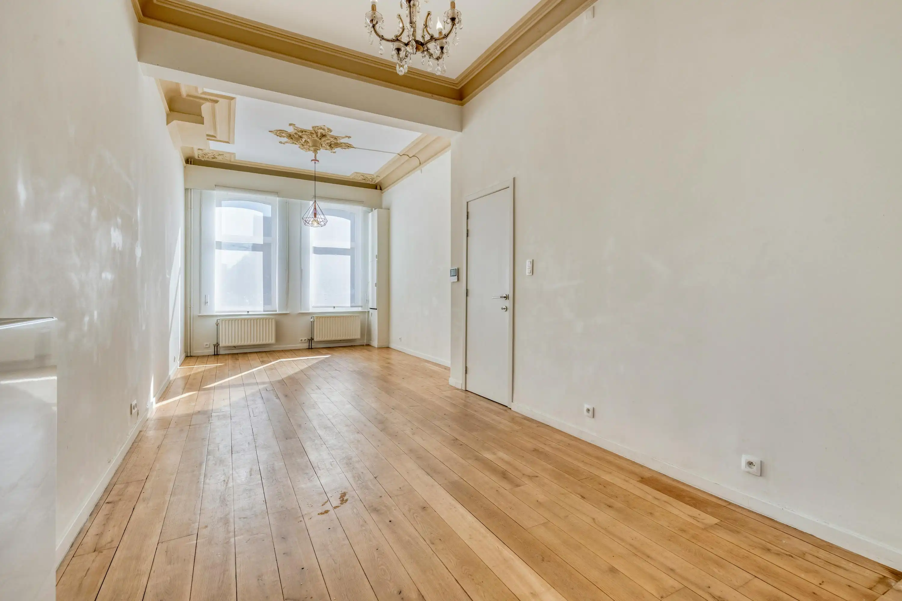 Karaktervol en ruim huis te koop te Ledeberg foto 3