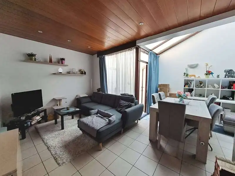 Gezellige 1-slaapkamerwoning met Stadsterras te koop in Brugge foto 2