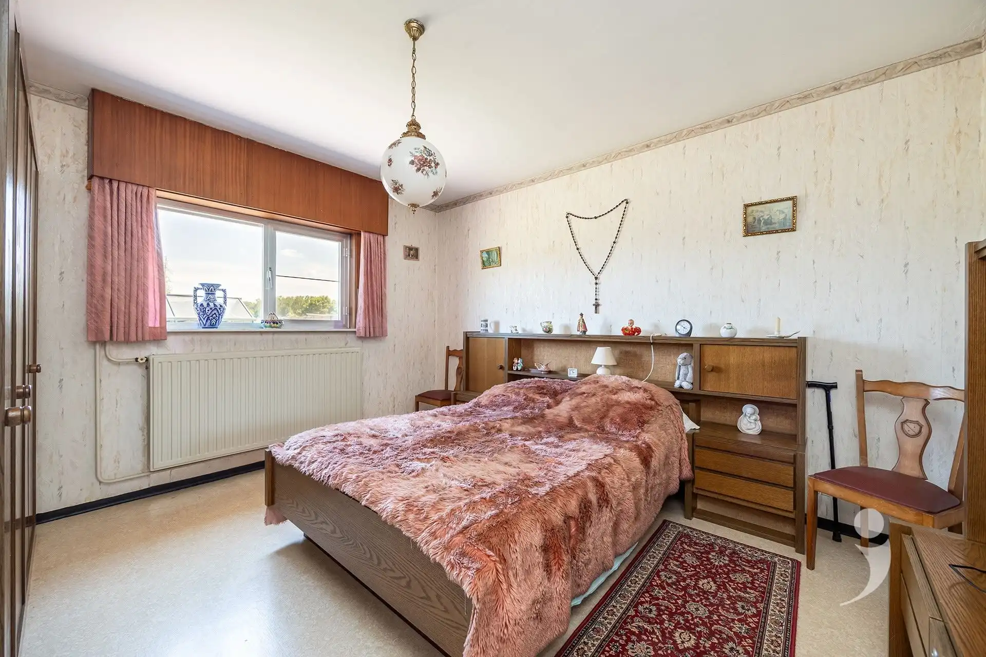 Te renoveren alleenstaande woning met zuidgerichte tuin en weids uitzicht foto 13