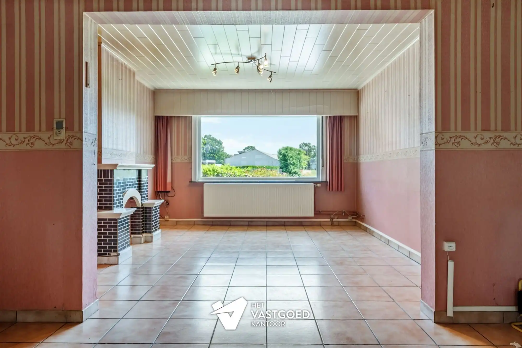 WONING MET POTENTIEEL EN CA 90M2 BIJGEBOUWEN OP MOOIE LIGGING foto 4