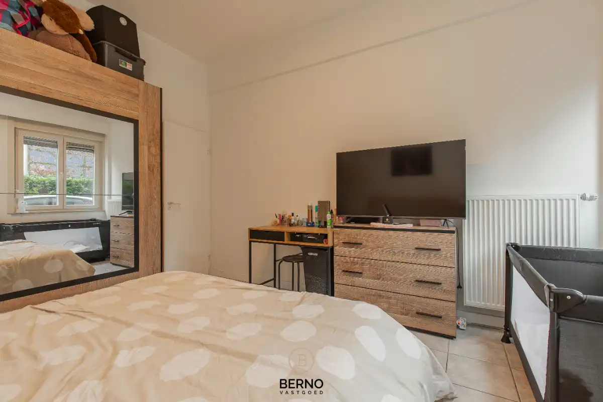 Gerenoveerd gelijkvloersappartement foto 8