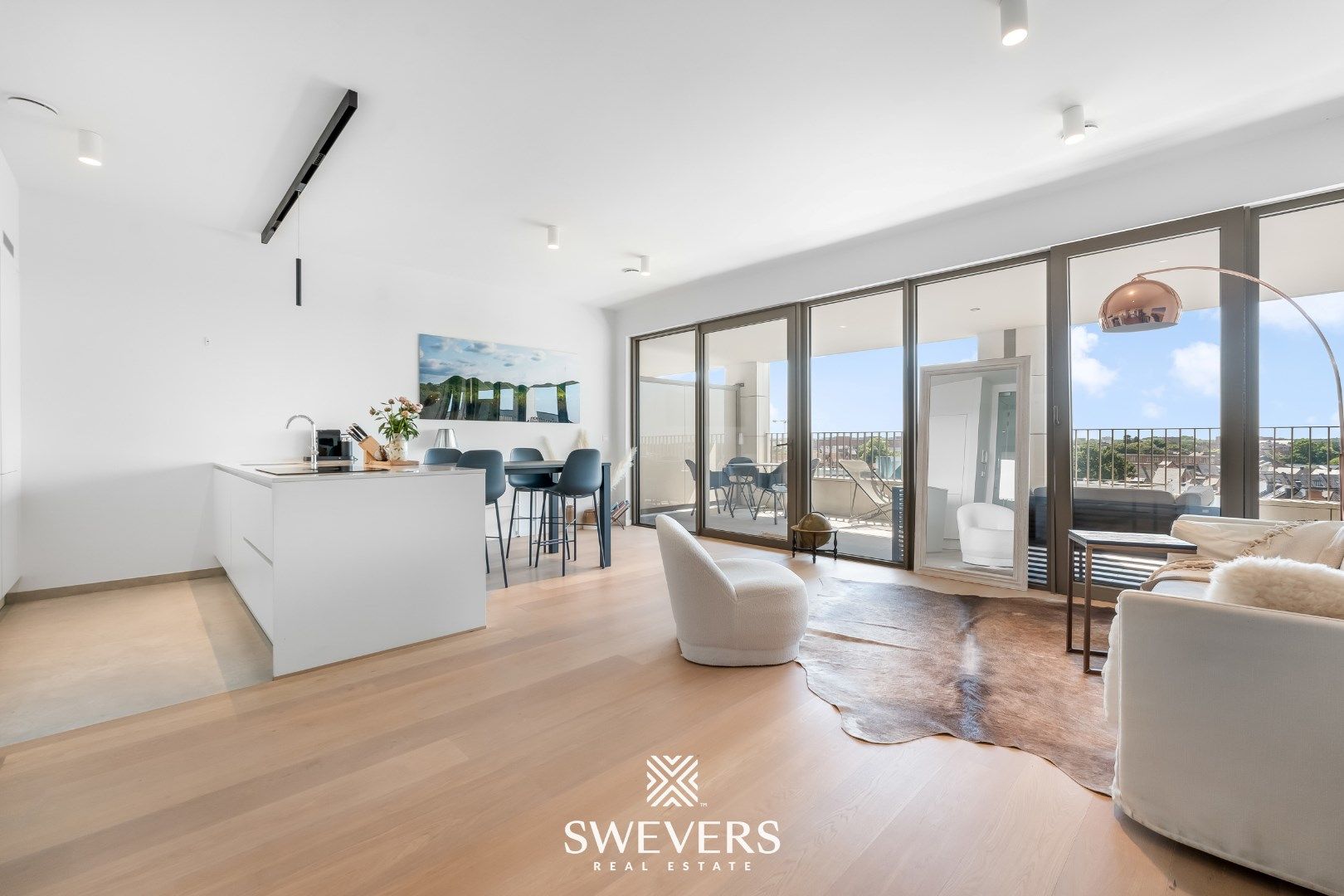 Luxueus instapklaar appartement met twee terrassen én parkeergarage  in Quartier Blue foto {{pictureIndex}}