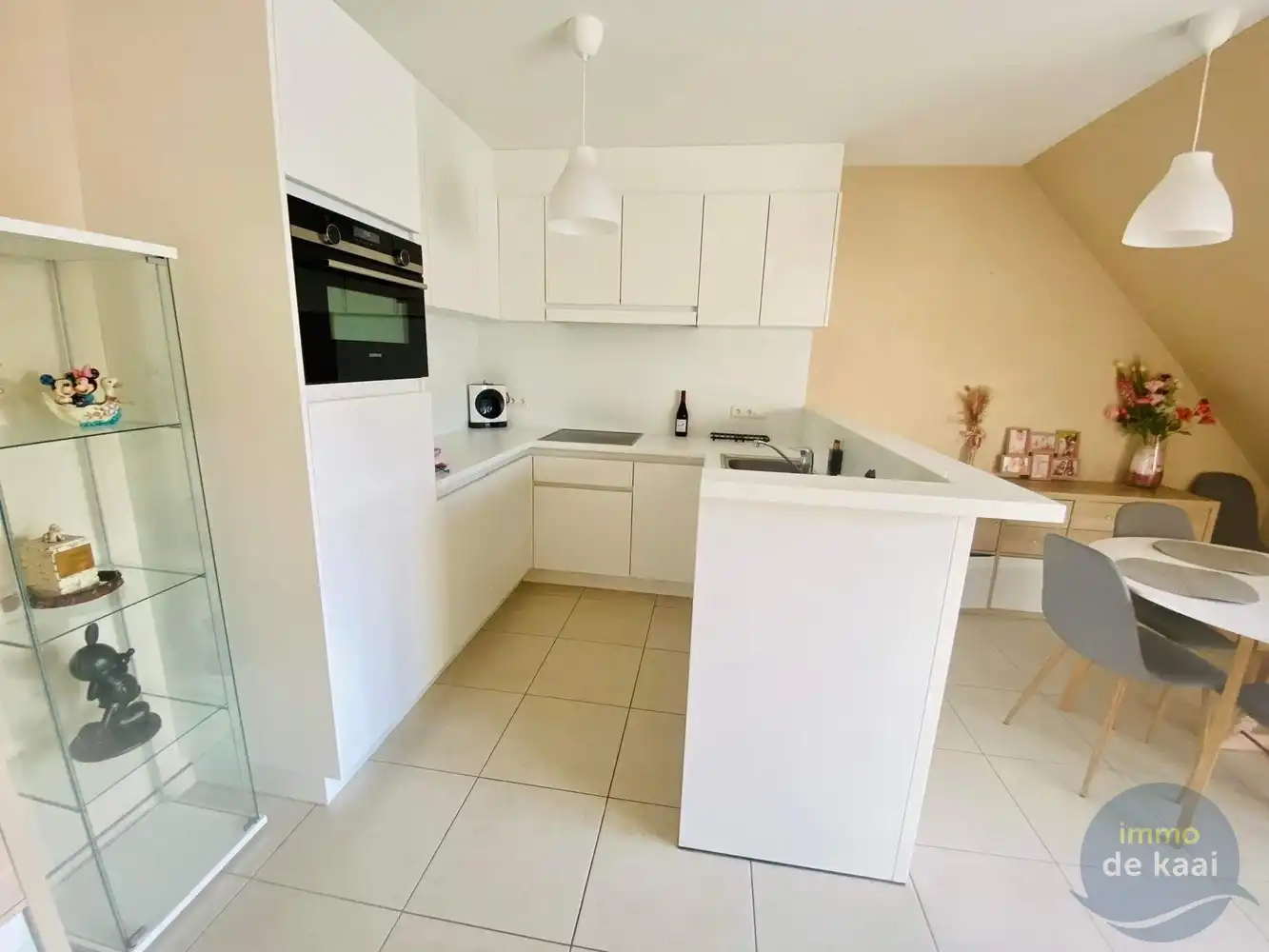 Ruime duplex met 3 slaapkamers. foto 2