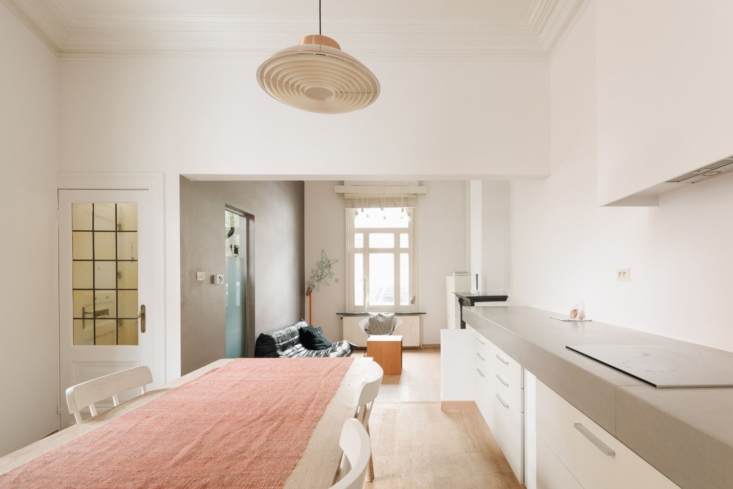 Wonen in een beschermd monument van Jos Bascourt uit 1894 is wonen in een uniek stuk Zurenborg, zonder renovatieplicht foto 8