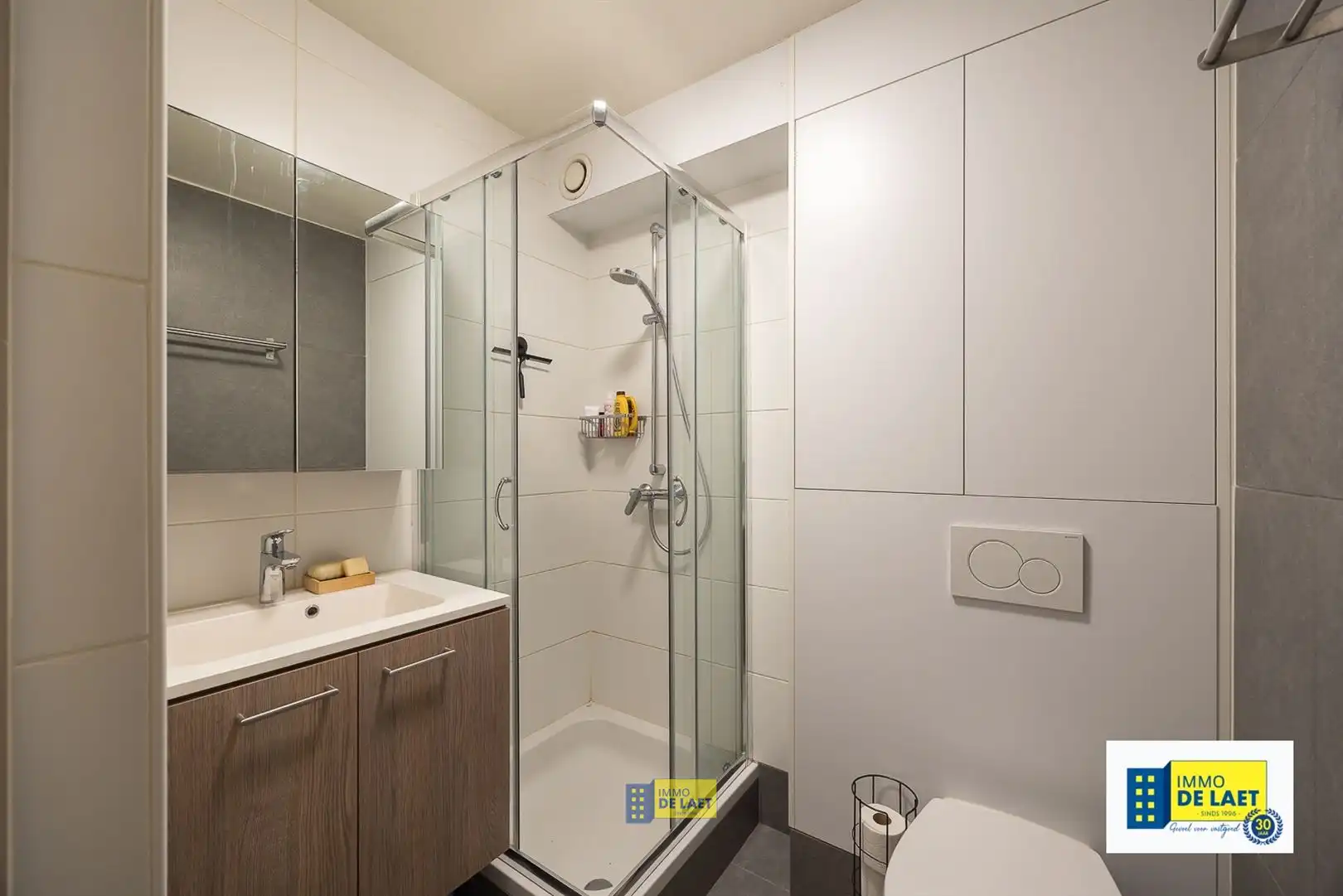 Opbrengsteigendom met 9 vergunde studio's foto 20