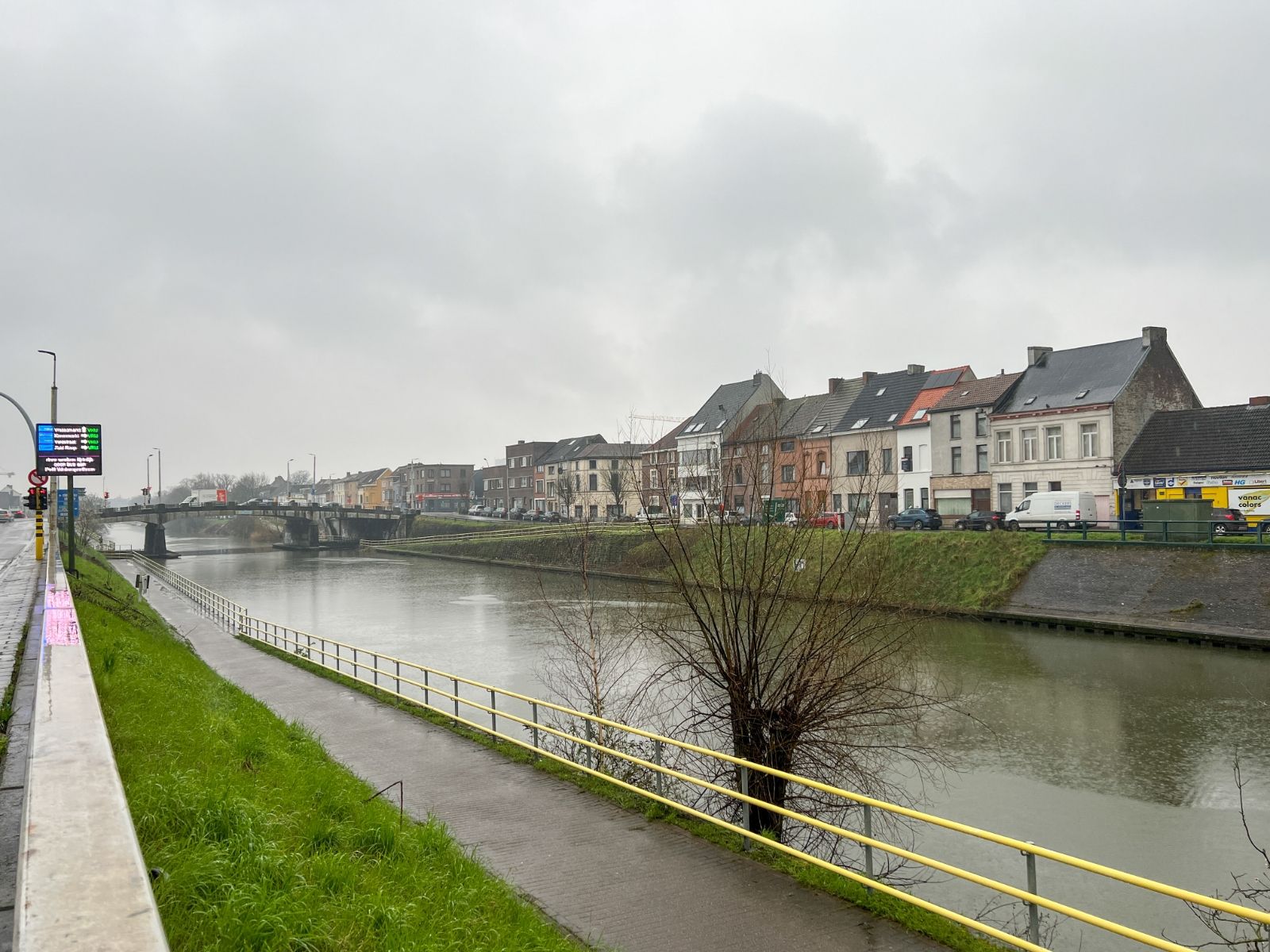 Gerenoveerd dakappartement foto 19