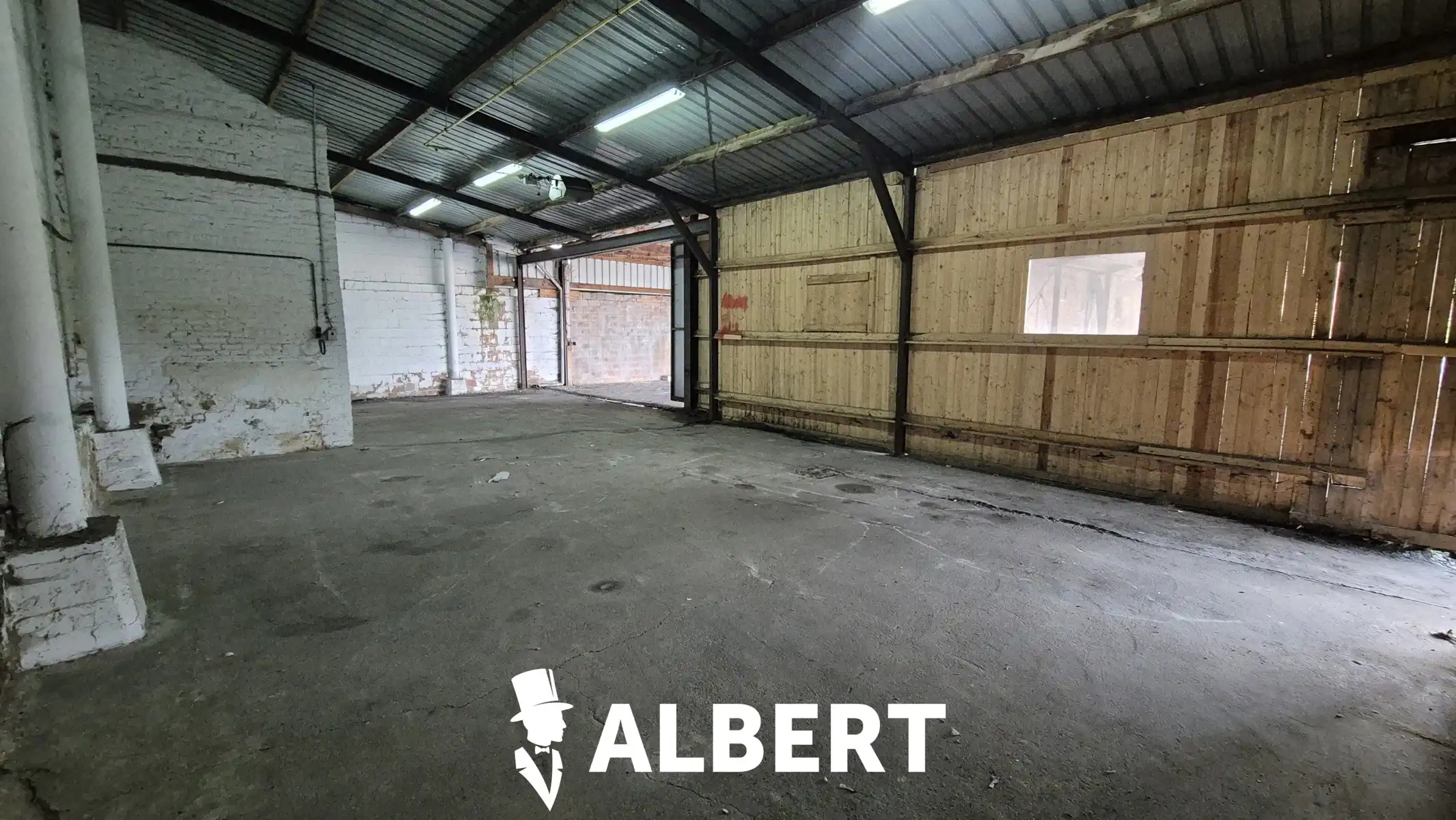 Unit 4 : gesloten loods met afdaken foto 4