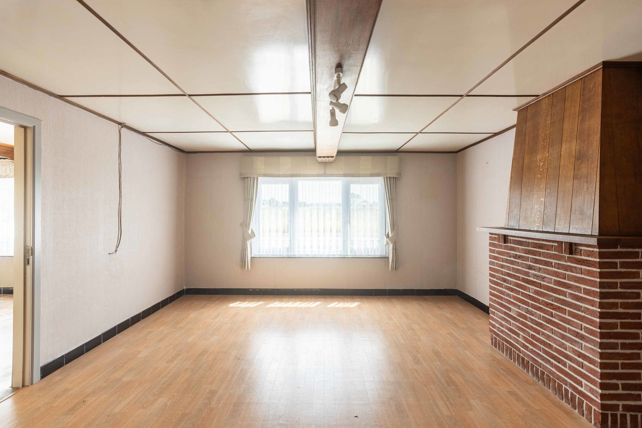 Uniek gelegen renovatieproject in het charmante Mullem foto 4