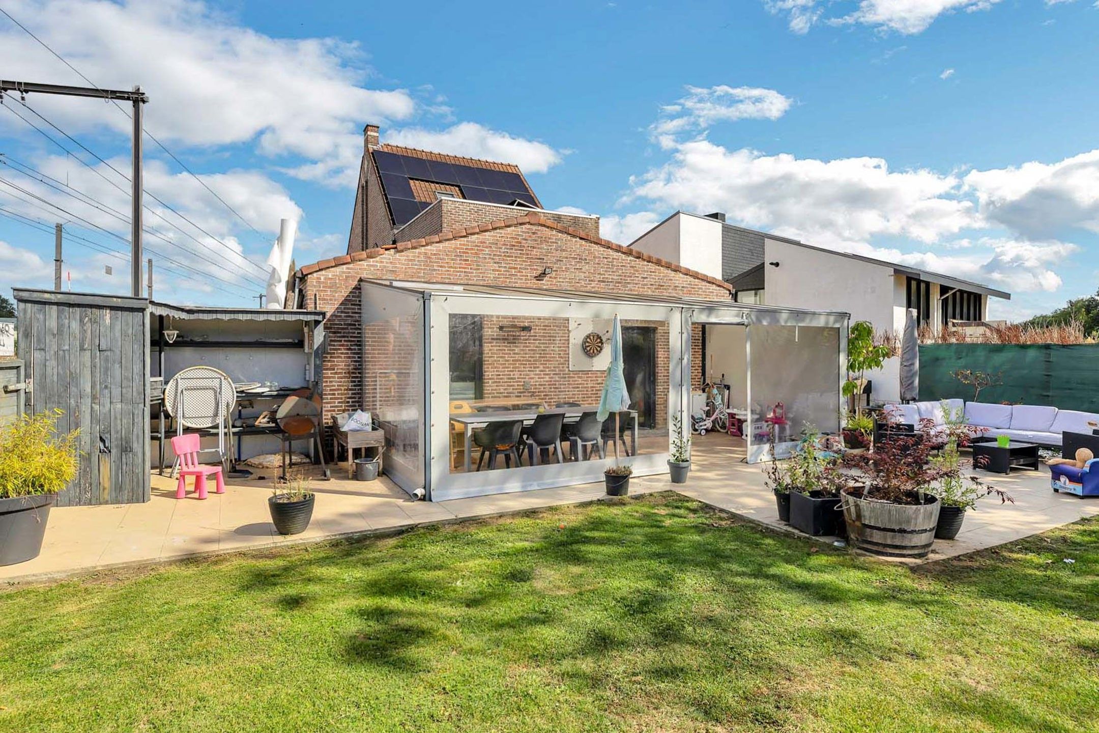 Instapklare woning met garage en ruime tuin foto 23