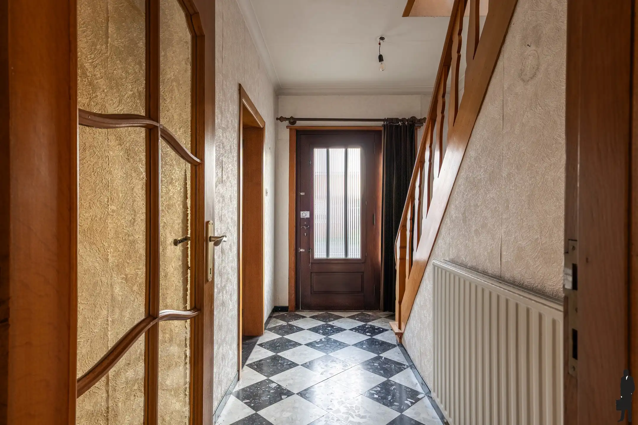 Te renoveren woning op ca. 550m² grond. foto 3
