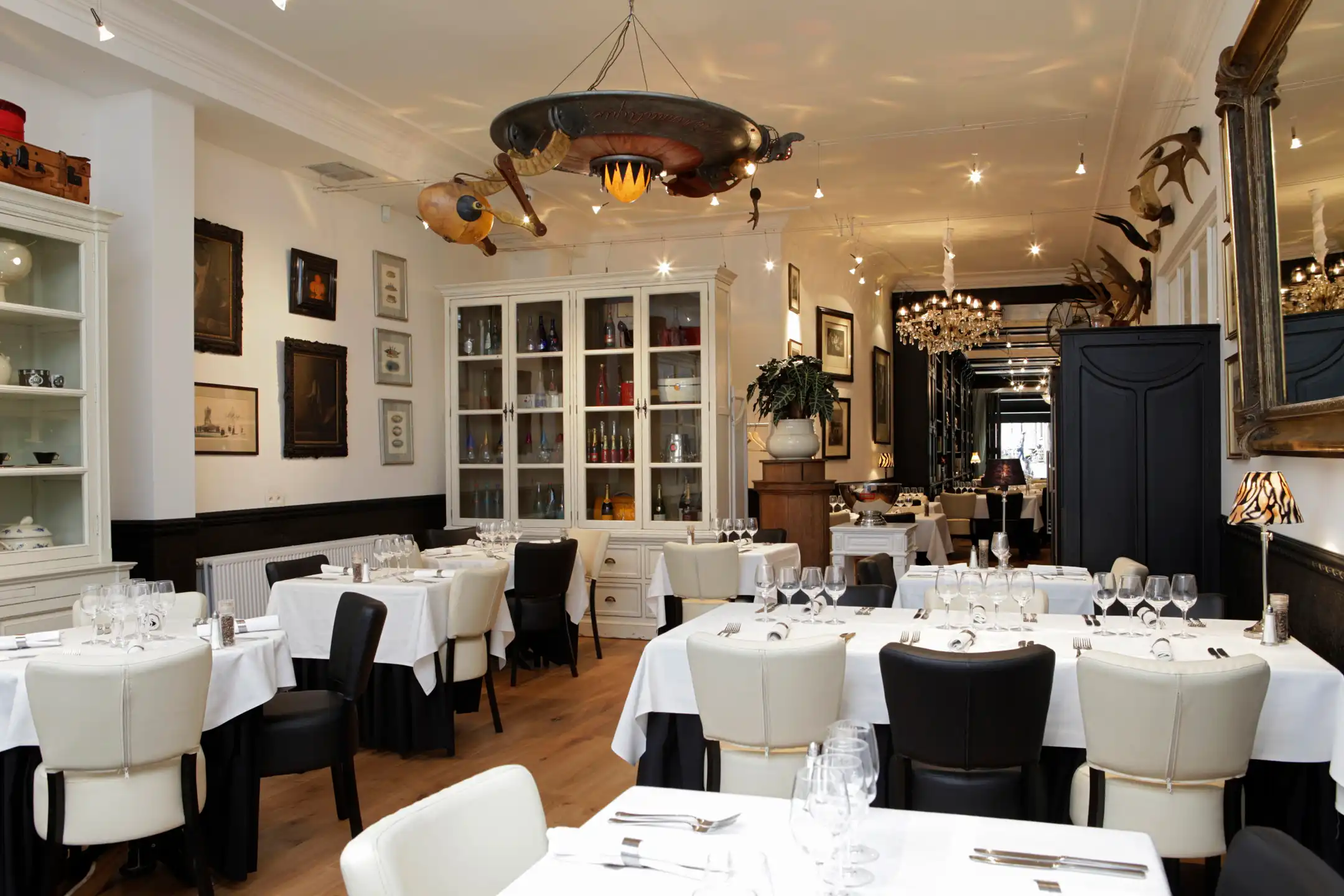 HISTORISCH CENTRUM - Handelszaak op top locatie foto 3