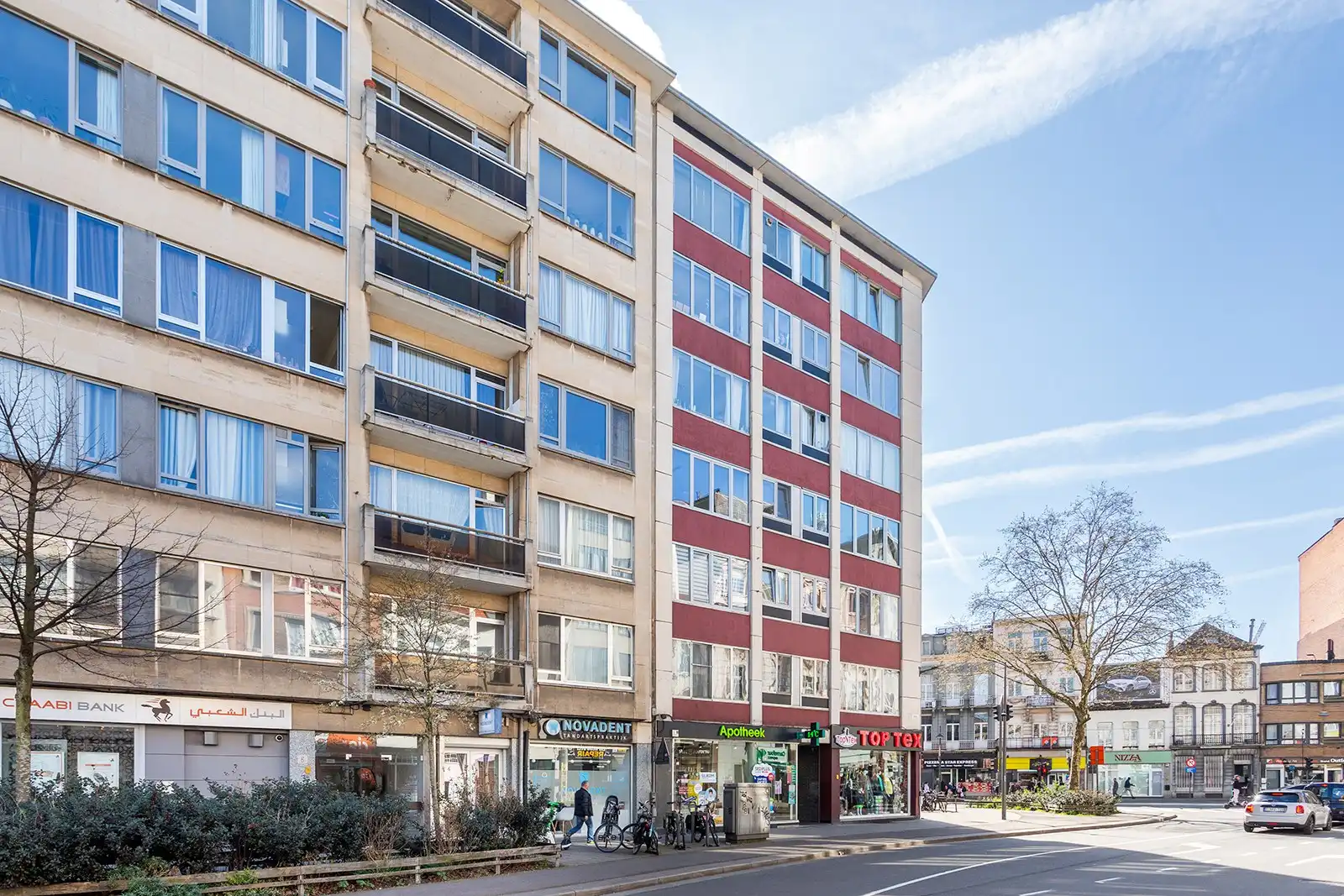 Ruim en licht appartement met 2 slaapkamers foto 19