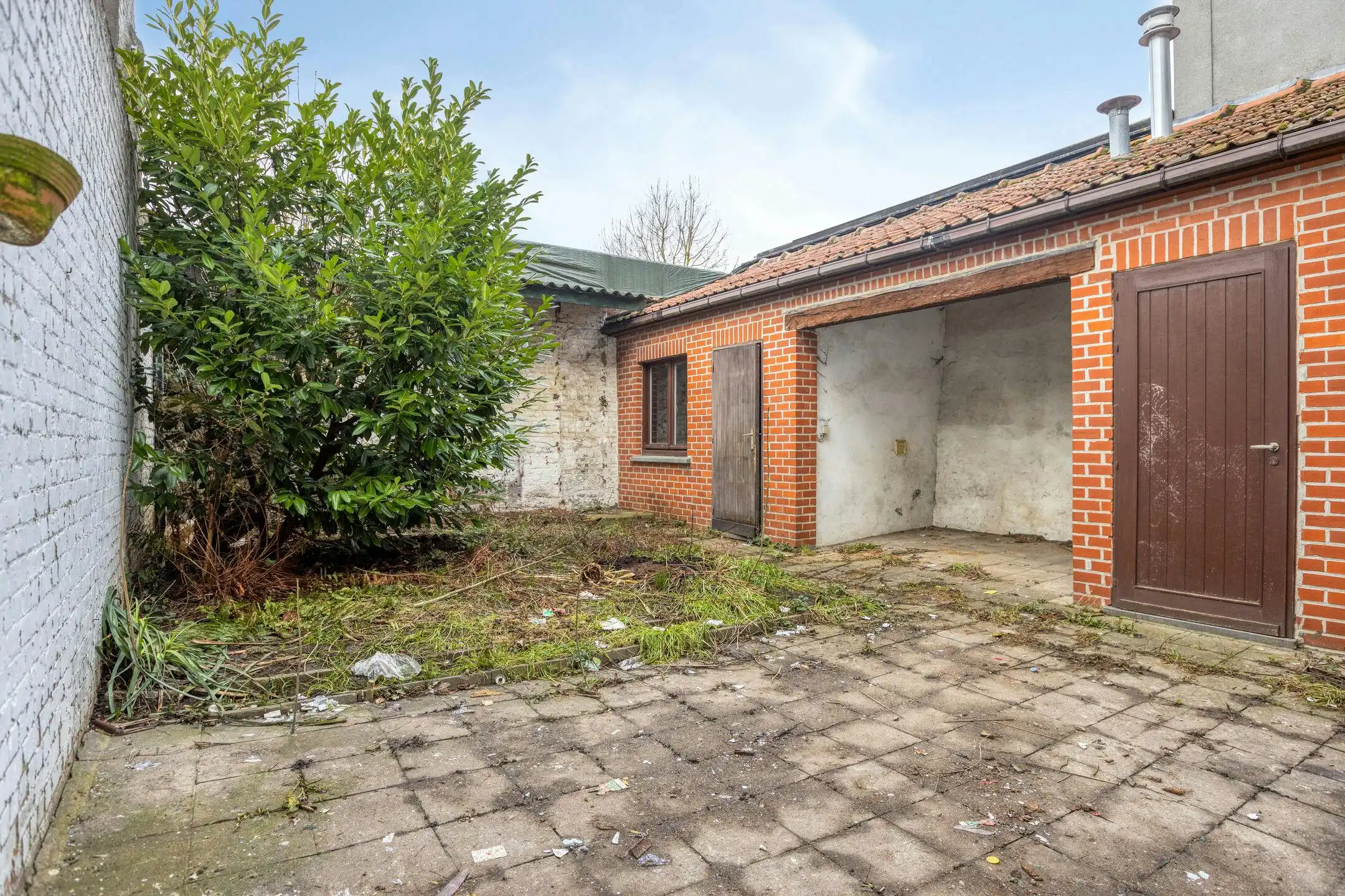 Volledig op te frissen huis in hartje Poperinge foto 12