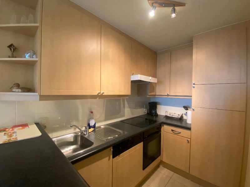 2 slaapkamer appartement met zeezicht te huur op jaarbasis foto 2