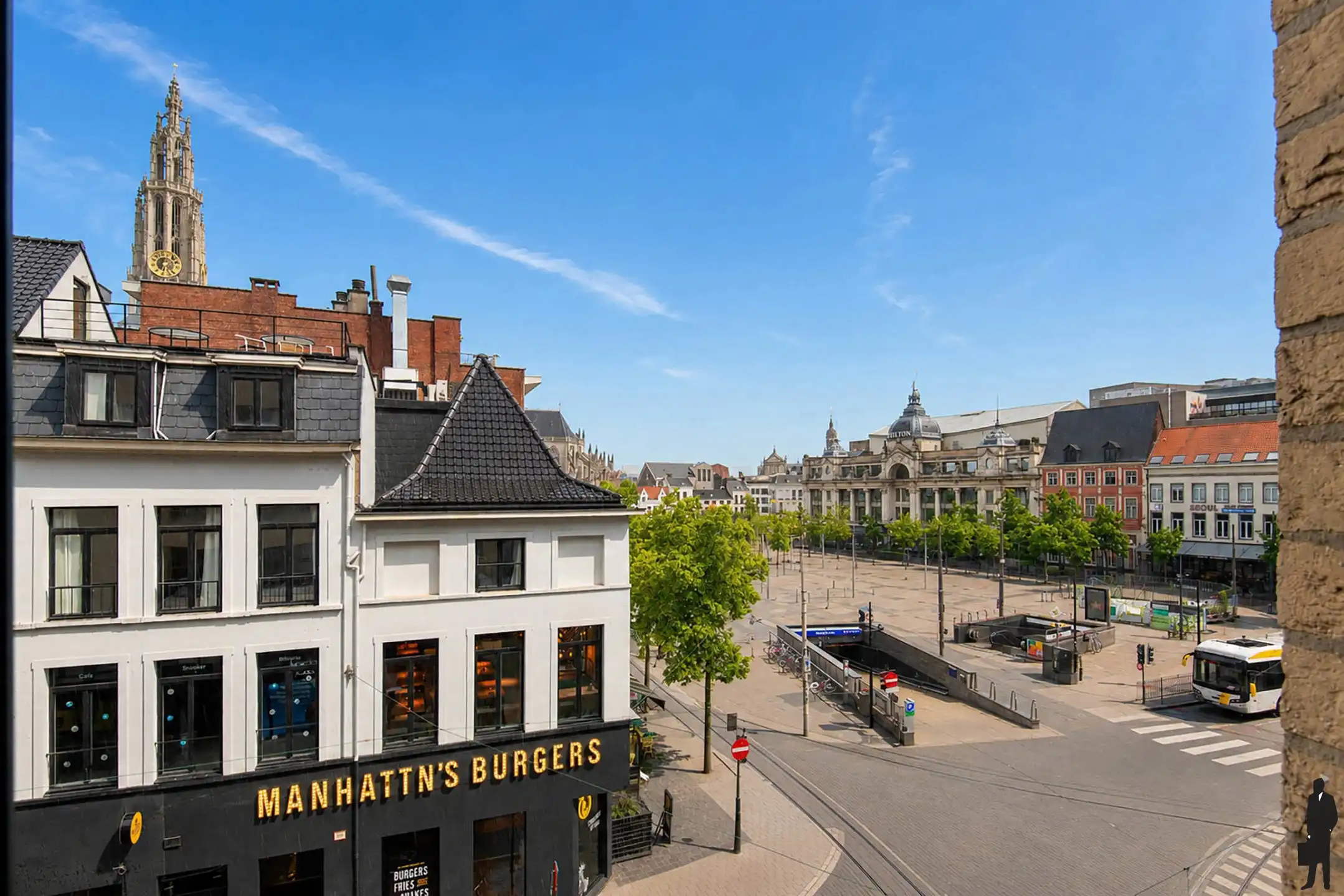 Dubbelappartement met zicht op Groenplaats en Kathedraal foto 4
