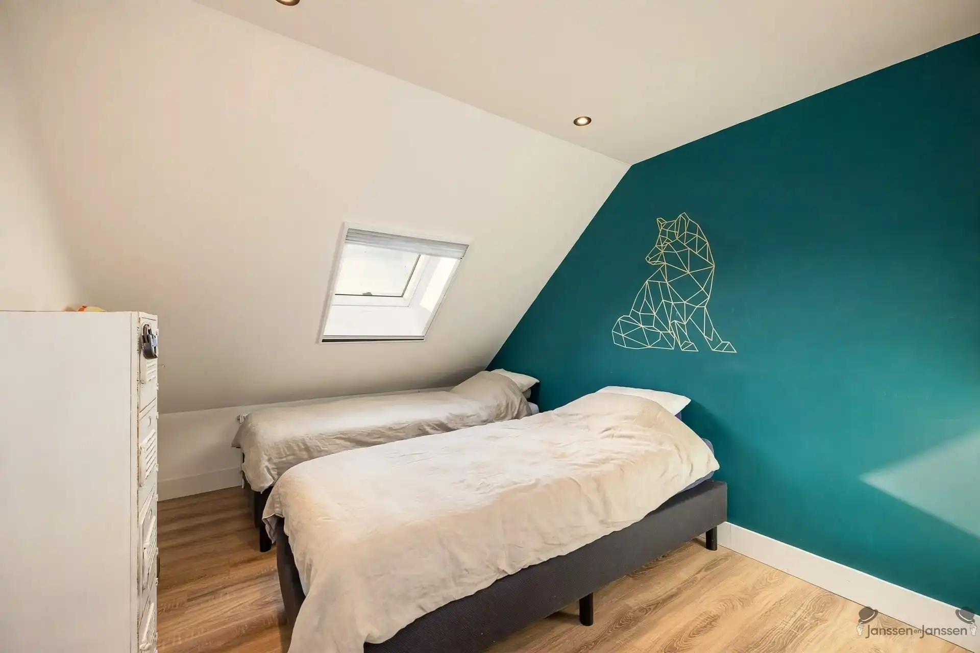 Instapklare, volledig gerenoveerde exclusieve gezinswoning in het hart van Ekeren foto 25