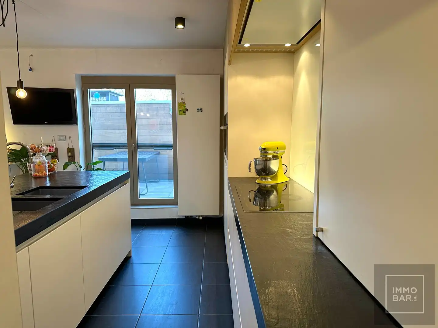 Veelzijdig handelspand met woonst en uitstekende bereikbaarheid foto 18