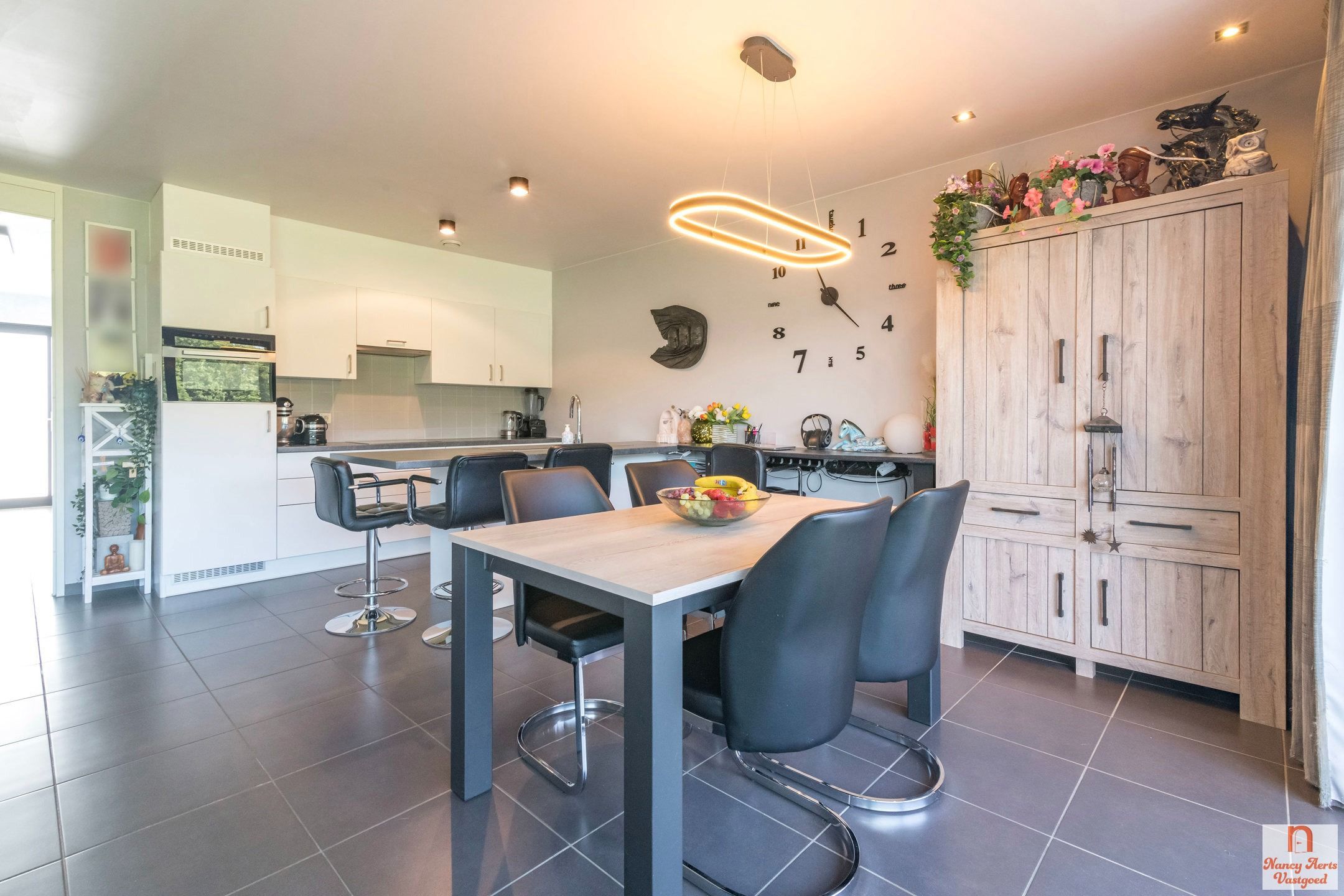 Lichtrijk hoekappartement met zonneterras en topcomfort foto 12