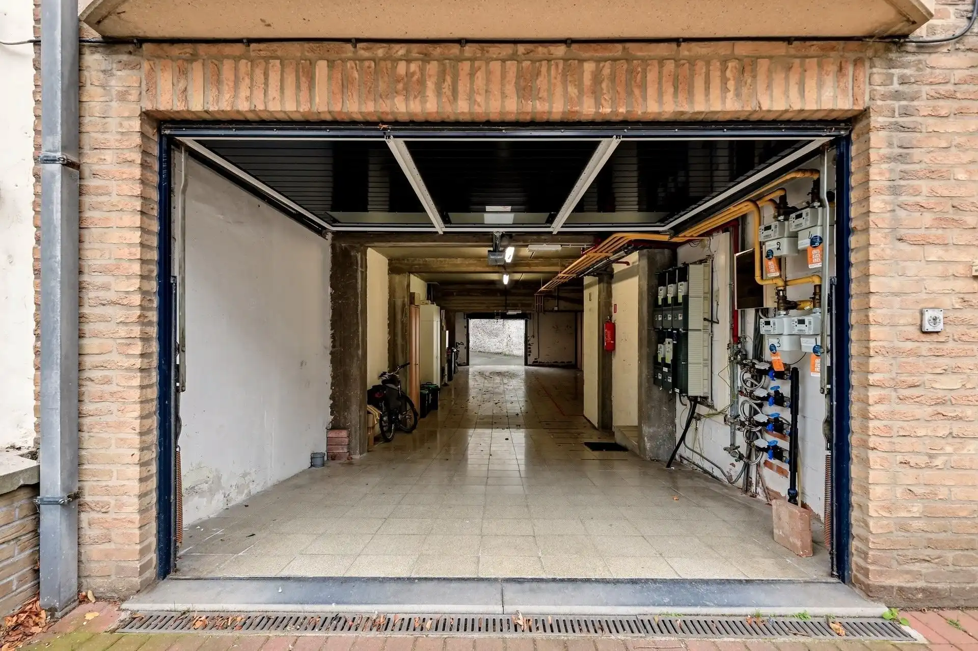 2 SLPK / MOG. AANKOOP BOX IN GEBOUW foto 25