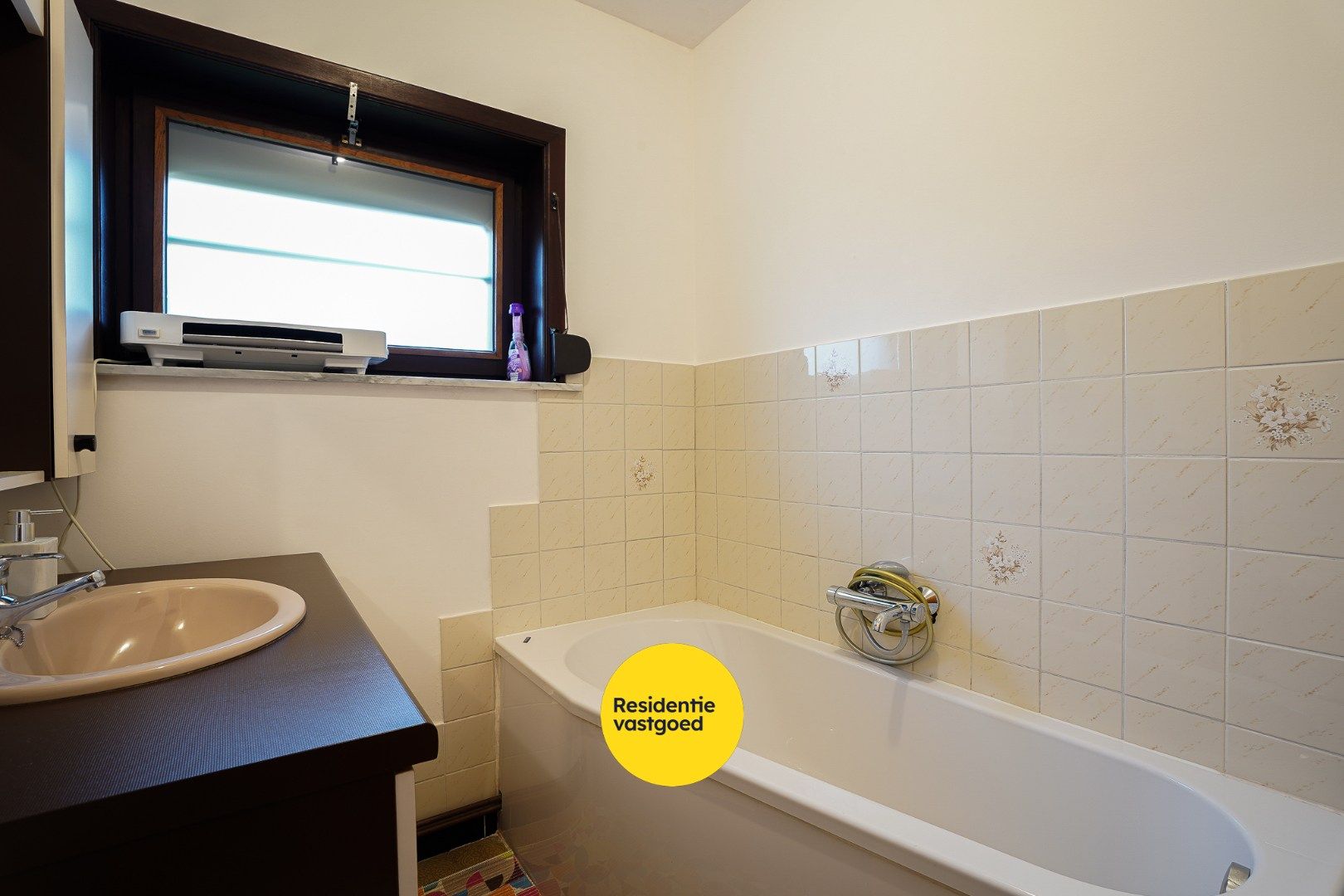 Woning met 5 slaapkamers in het centrum van Eernegem foto 15