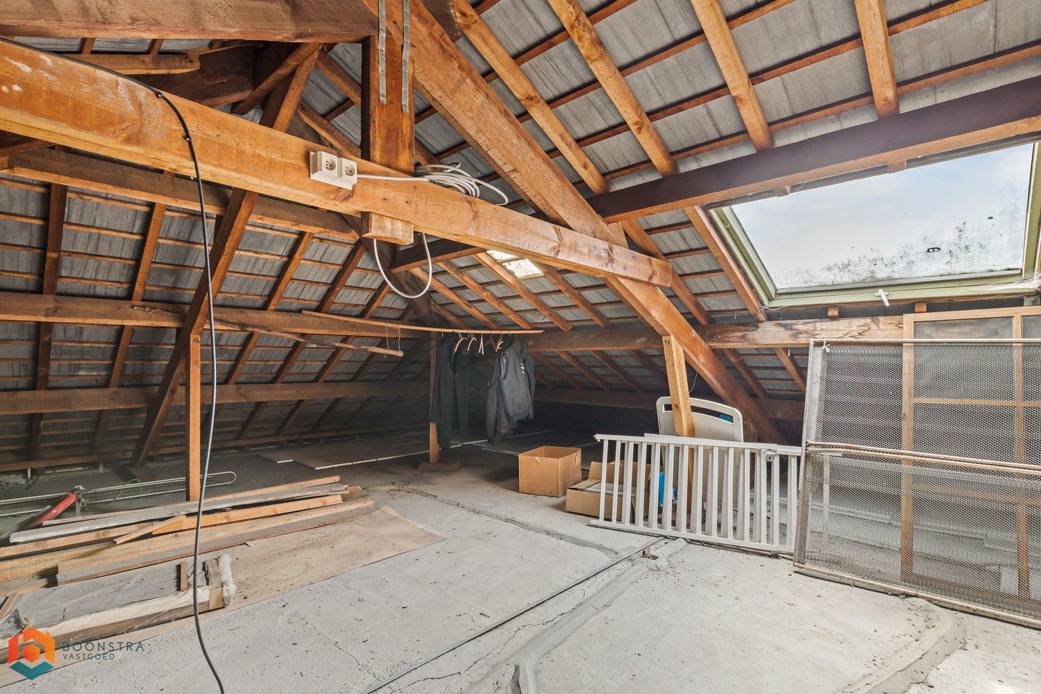 Te renoveren woning met 3 slpkrs op een ruim perceel foto 23