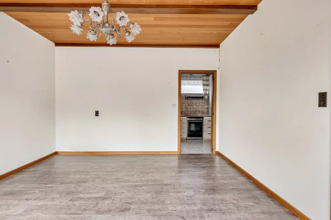 Open bebouwing met afzonderlijke garage en gezellige stadstuin op een toplocatie in het centrum van Lochristi! foto 12