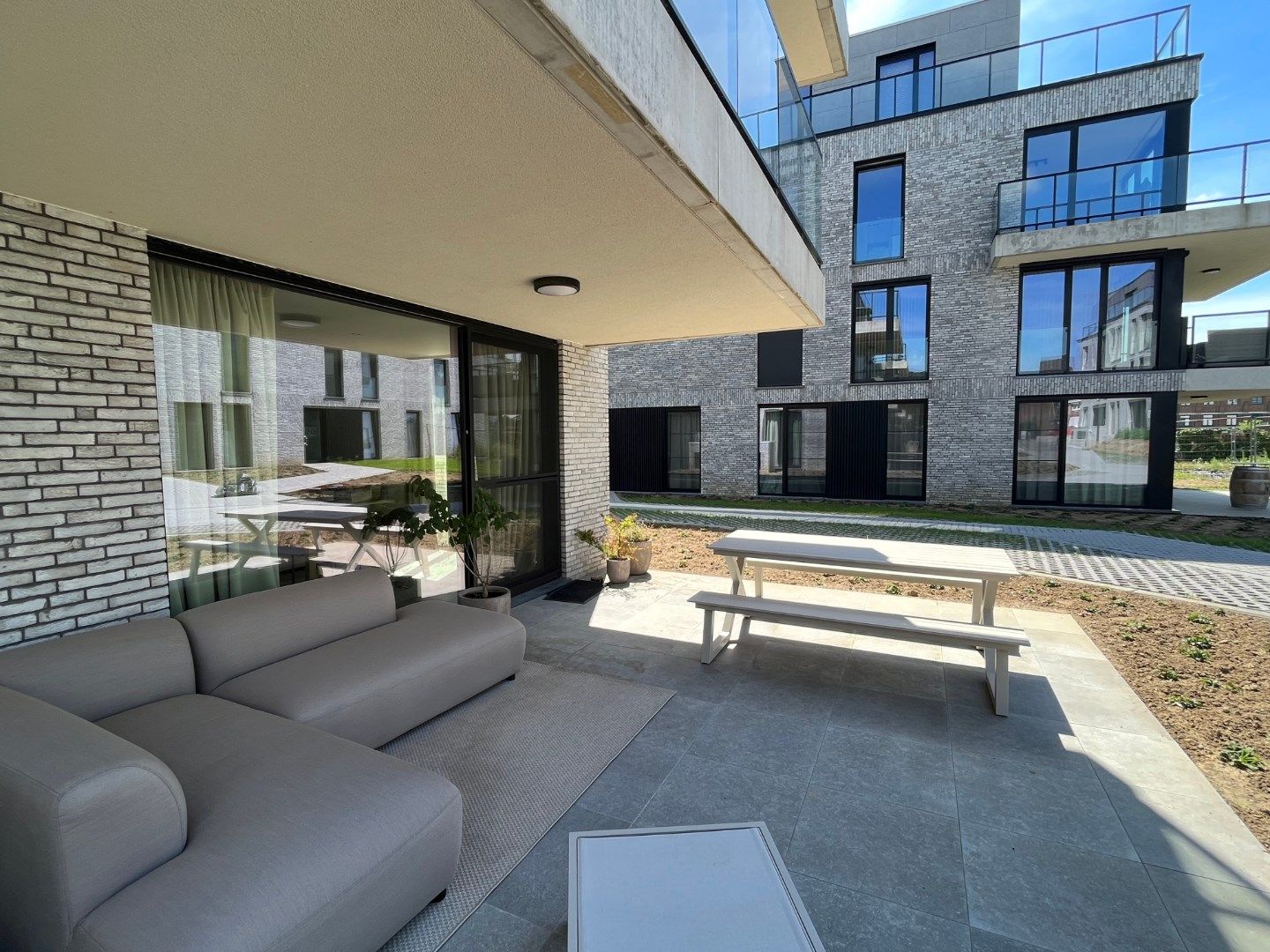  Gelijkvloers appartement met ruim terras foto 11
